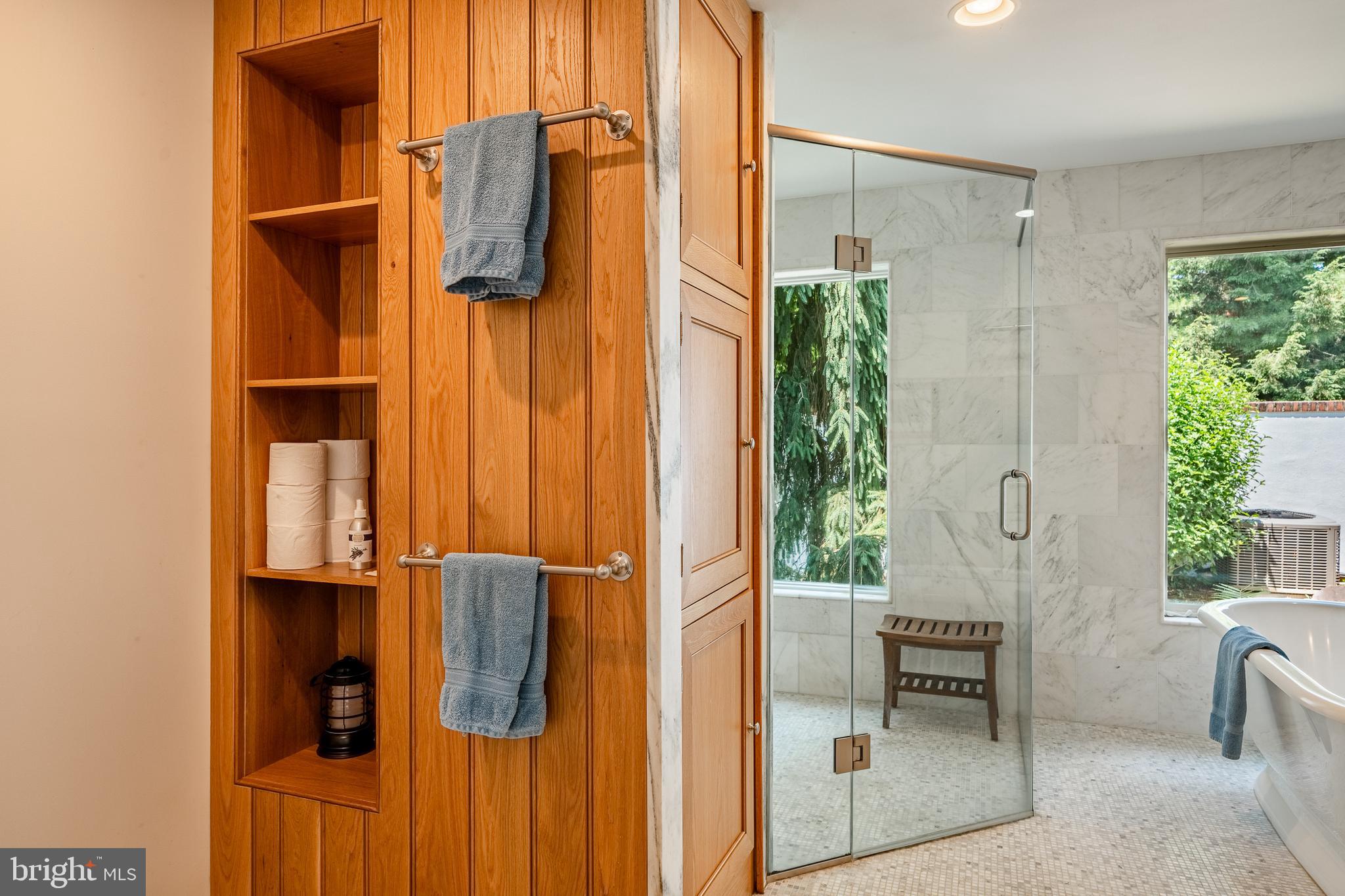 CHESHIRE HUNT - Residential