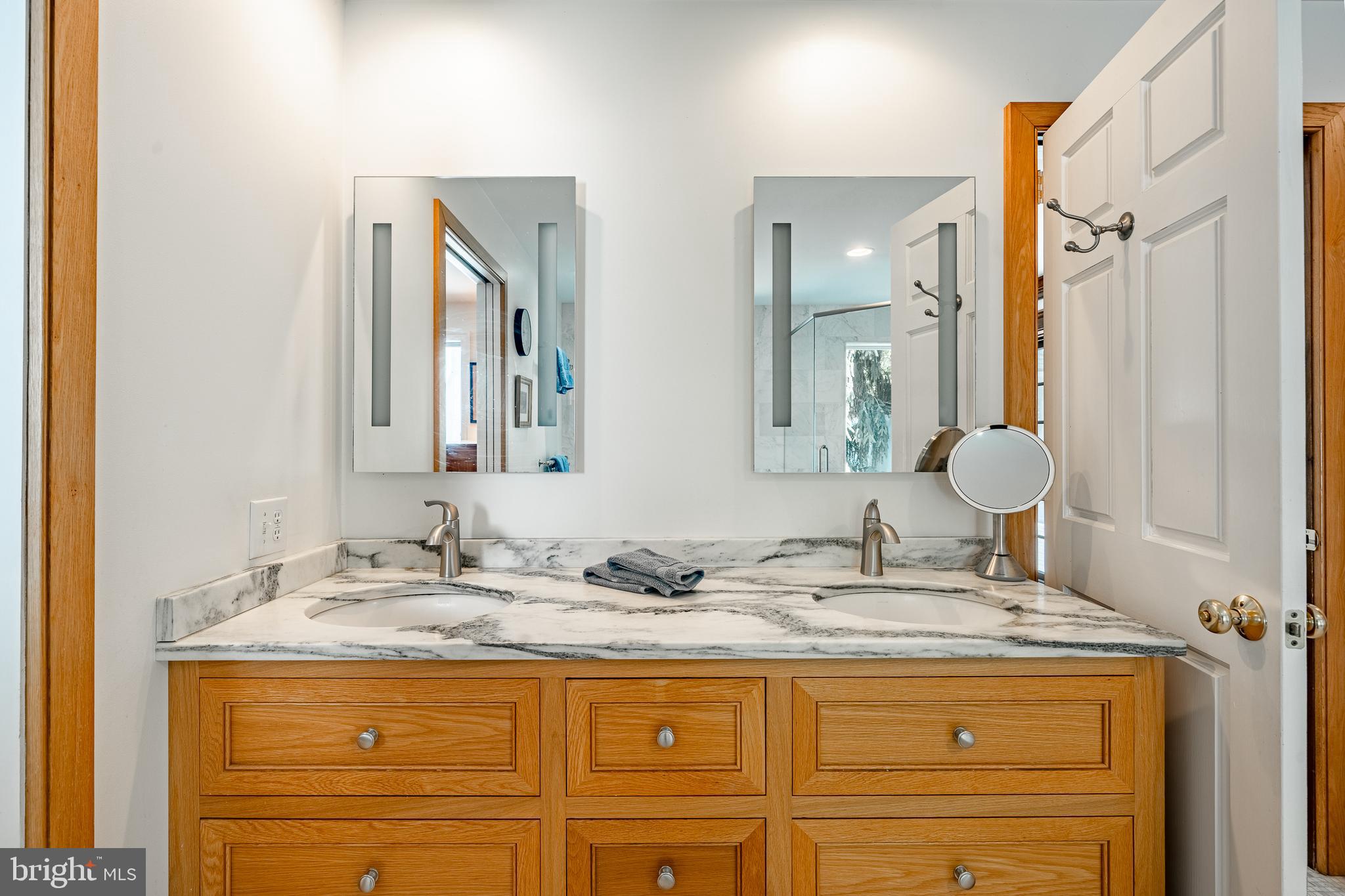 CHESHIRE HUNT - Residential