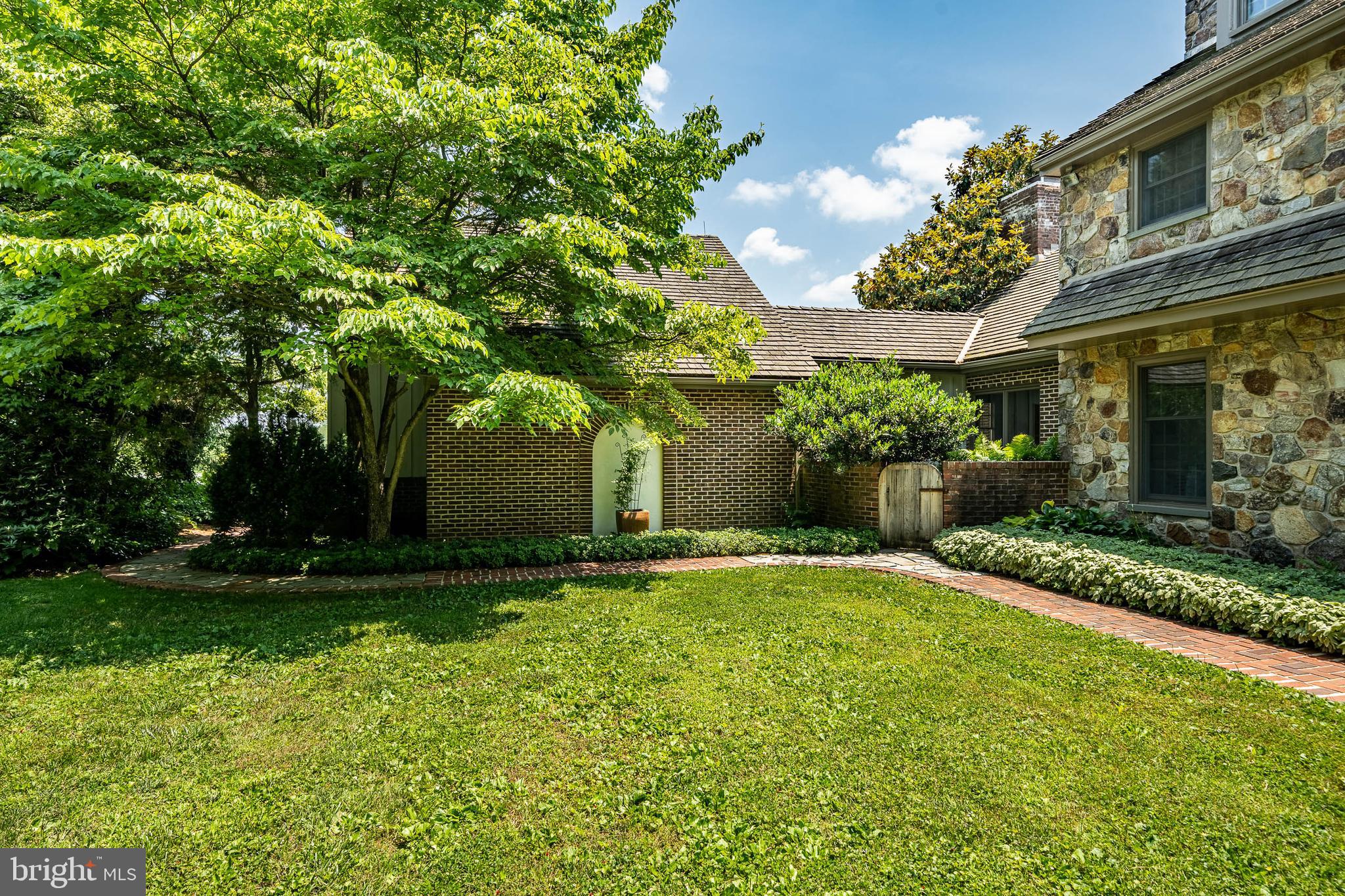 CHESHIRE HUNT - Residential