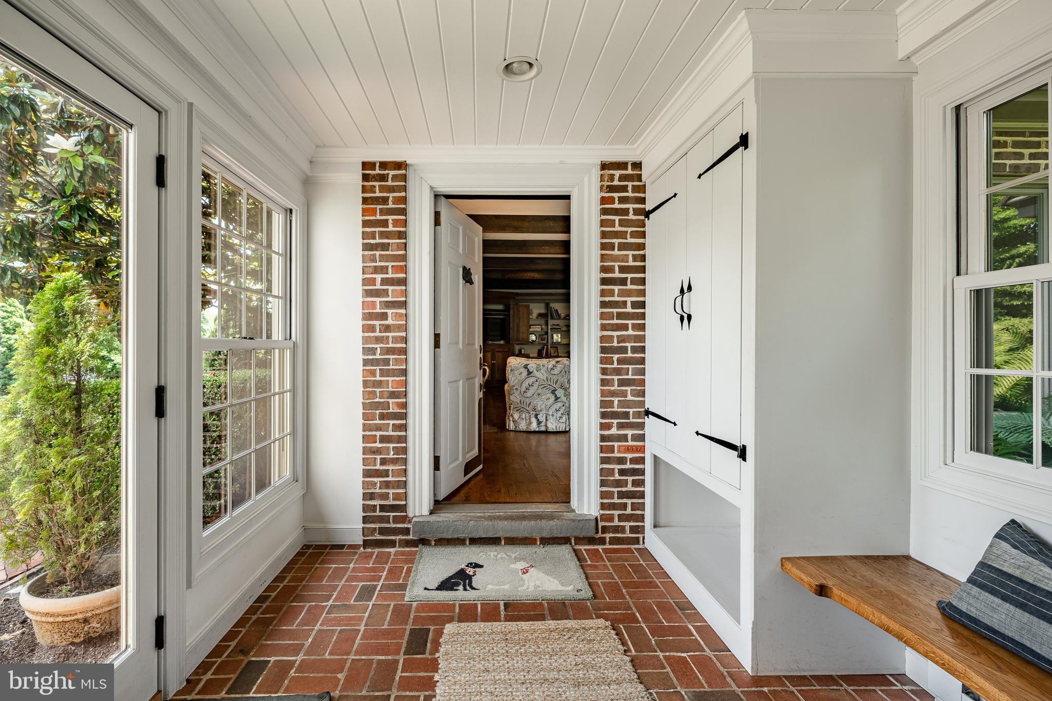 CHESHIRE HUNT - Residential