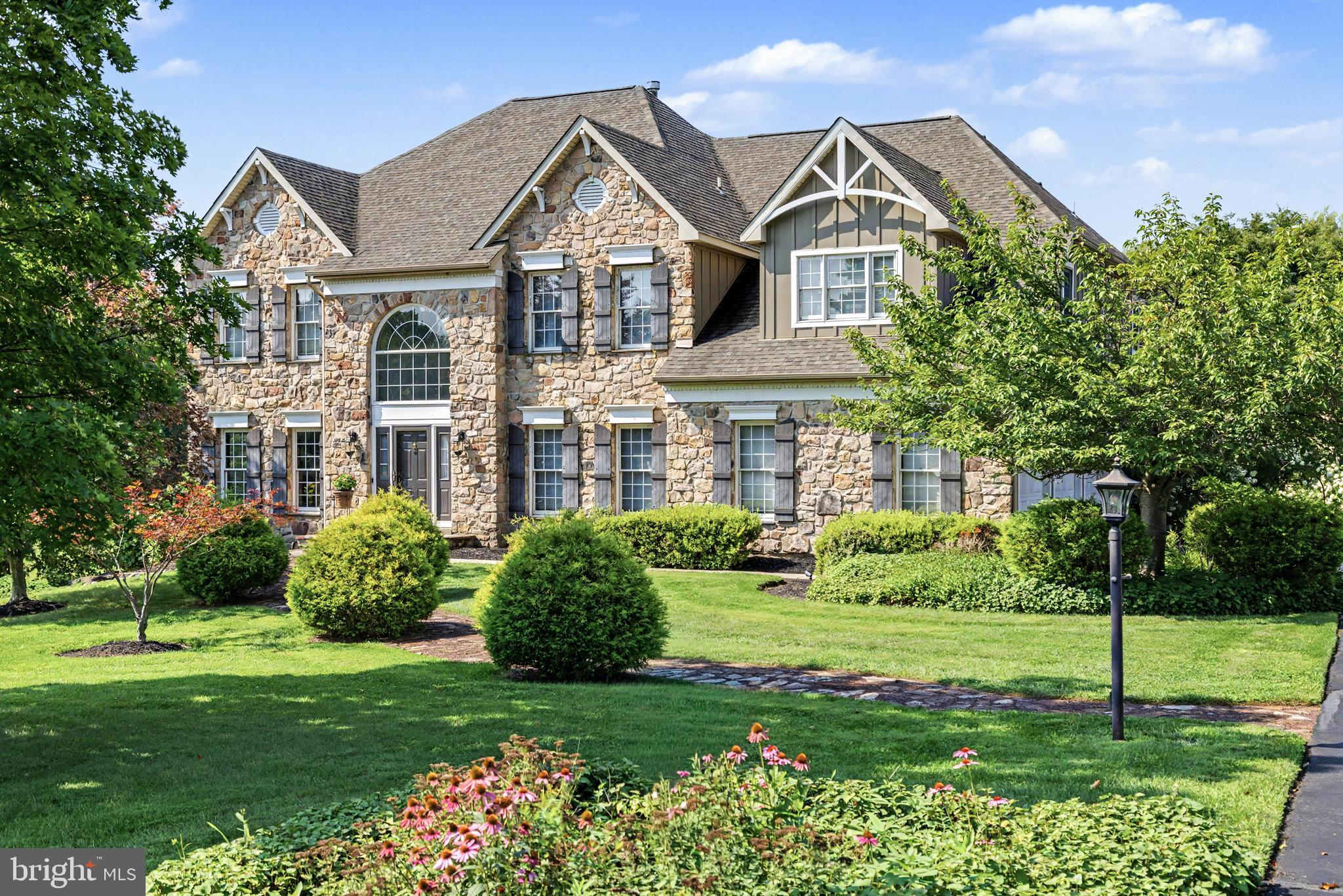 9 SUNRISE DRIVE
