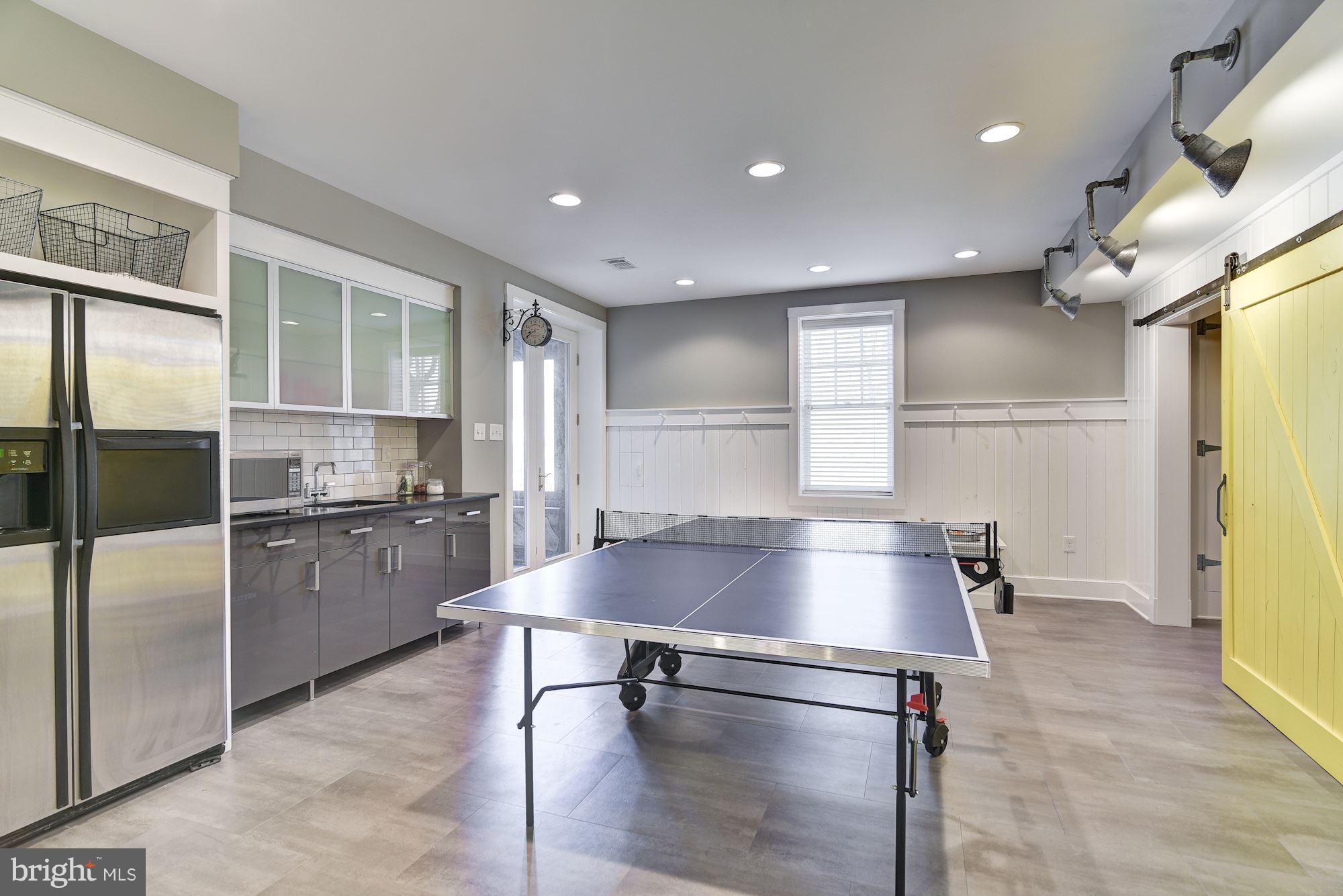 MERRY GO ROUND FARM - Residential