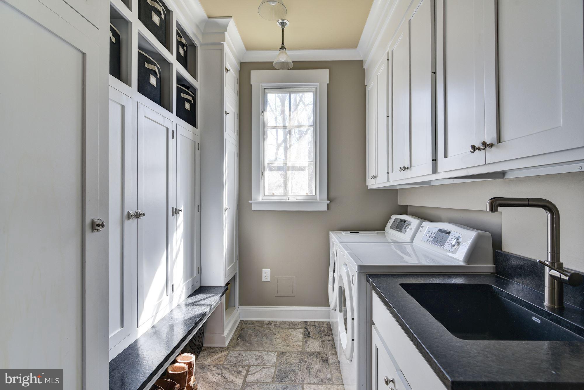 MERRY GO ROUND FARM - Residential