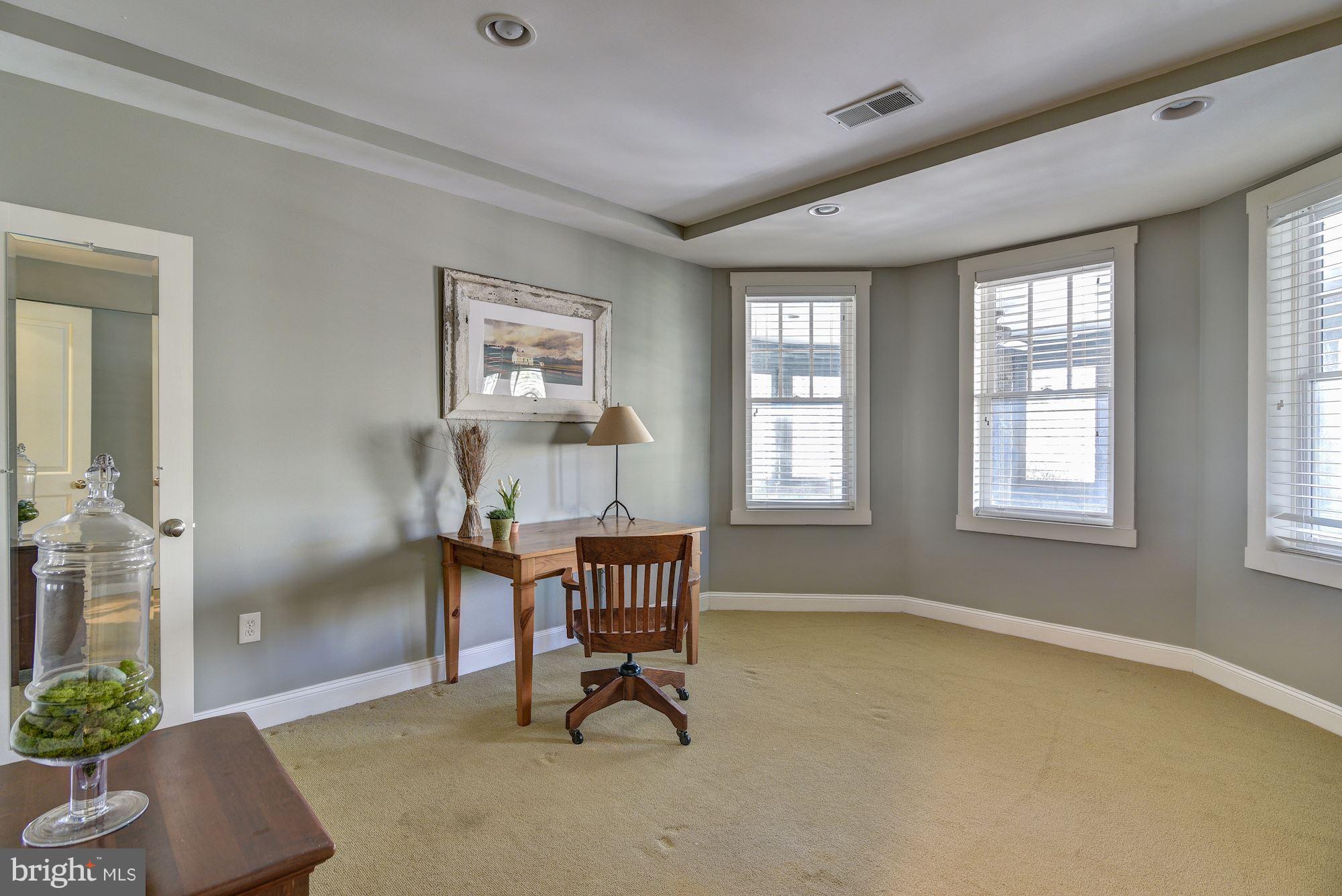 MERRY GO ROUND FARM - Residential