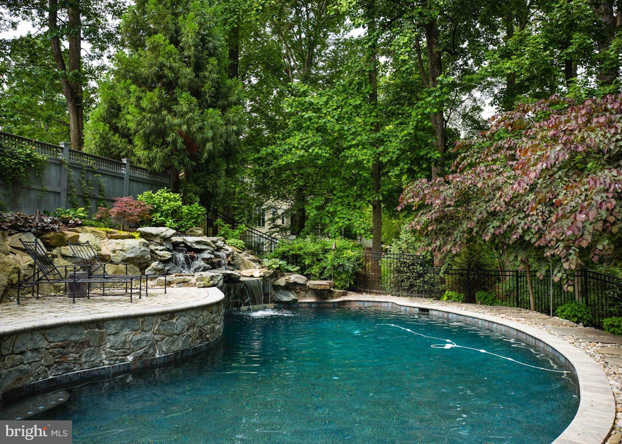 MERRY GO ROUND FARM - Residential