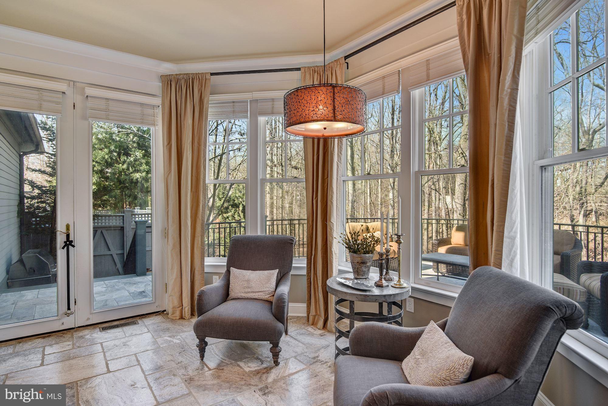 MERRY GO ROUND FARM - Residential