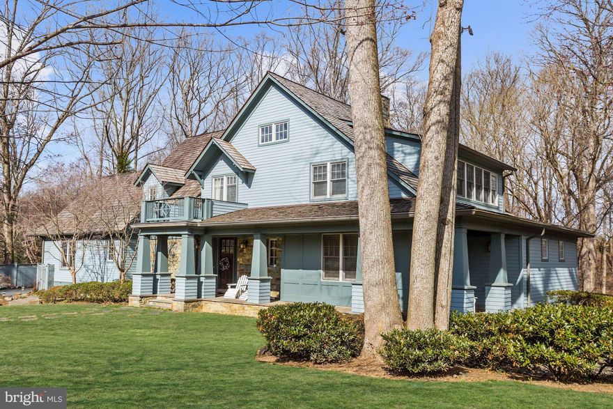 Privately set on 0.73 acre in Merry-Go-Round Farm - a custom built community in a relaxed country setting! Set in a desirable and quiet cul-de-sac location, this 5BR/3.5BA farmhouse-chic stunning home exudes custom craftsmanship and a thoughtful floor plan accented with modern touches. Main Level Master BR with spa-like Bath, gourmet Kitchen and incomparable outdoor space with pool.