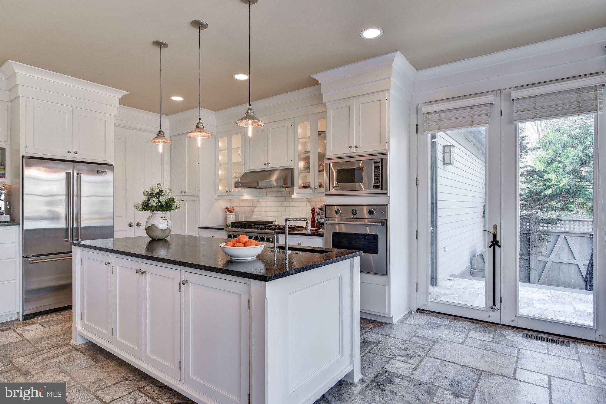 MERRY GO ROUND FARM - Residential