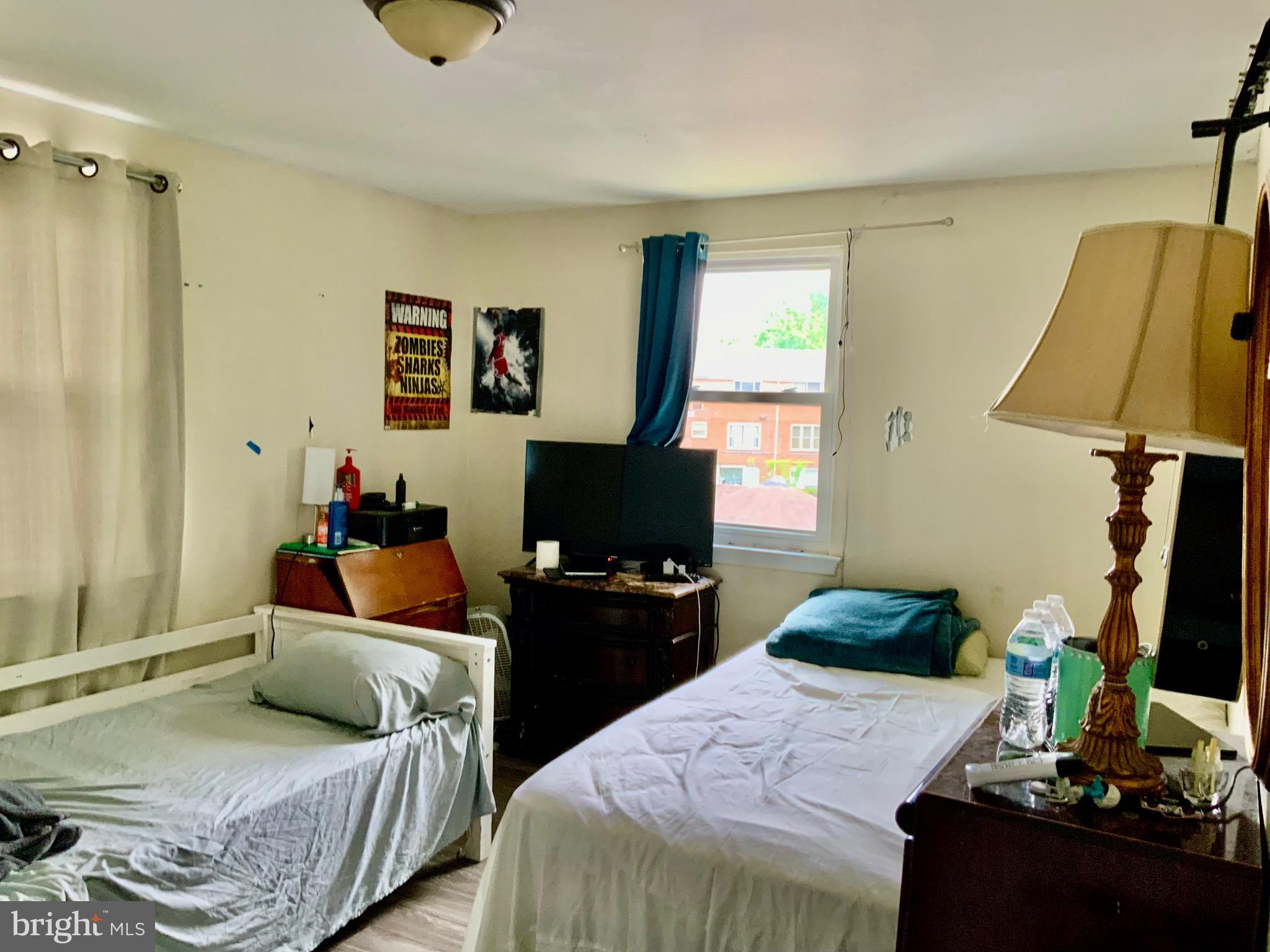 OLD TOWNE VILLAGE CONDOMINIUMS - Residential