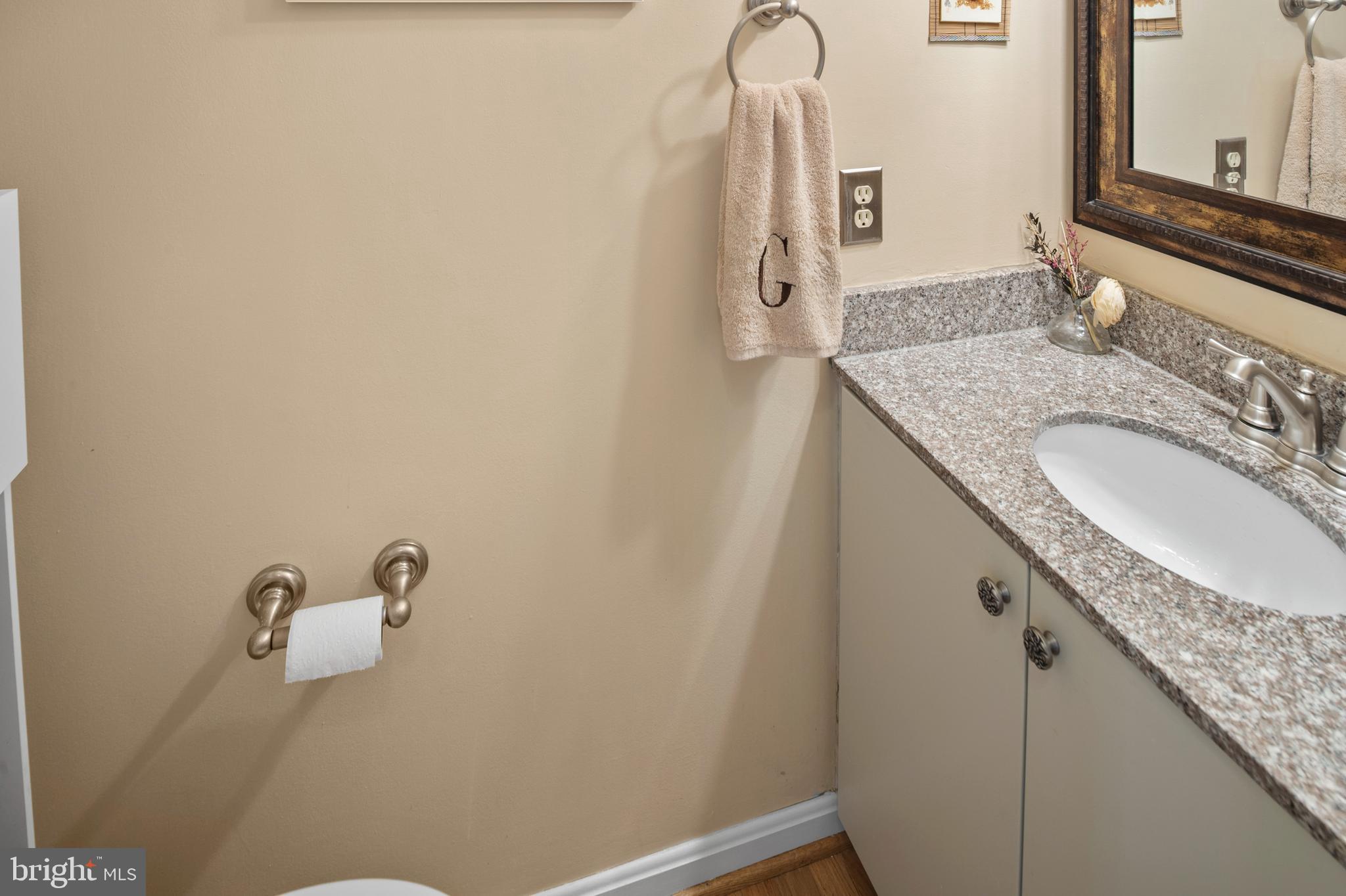 NOTTINGHAM VILLAGE - Residential