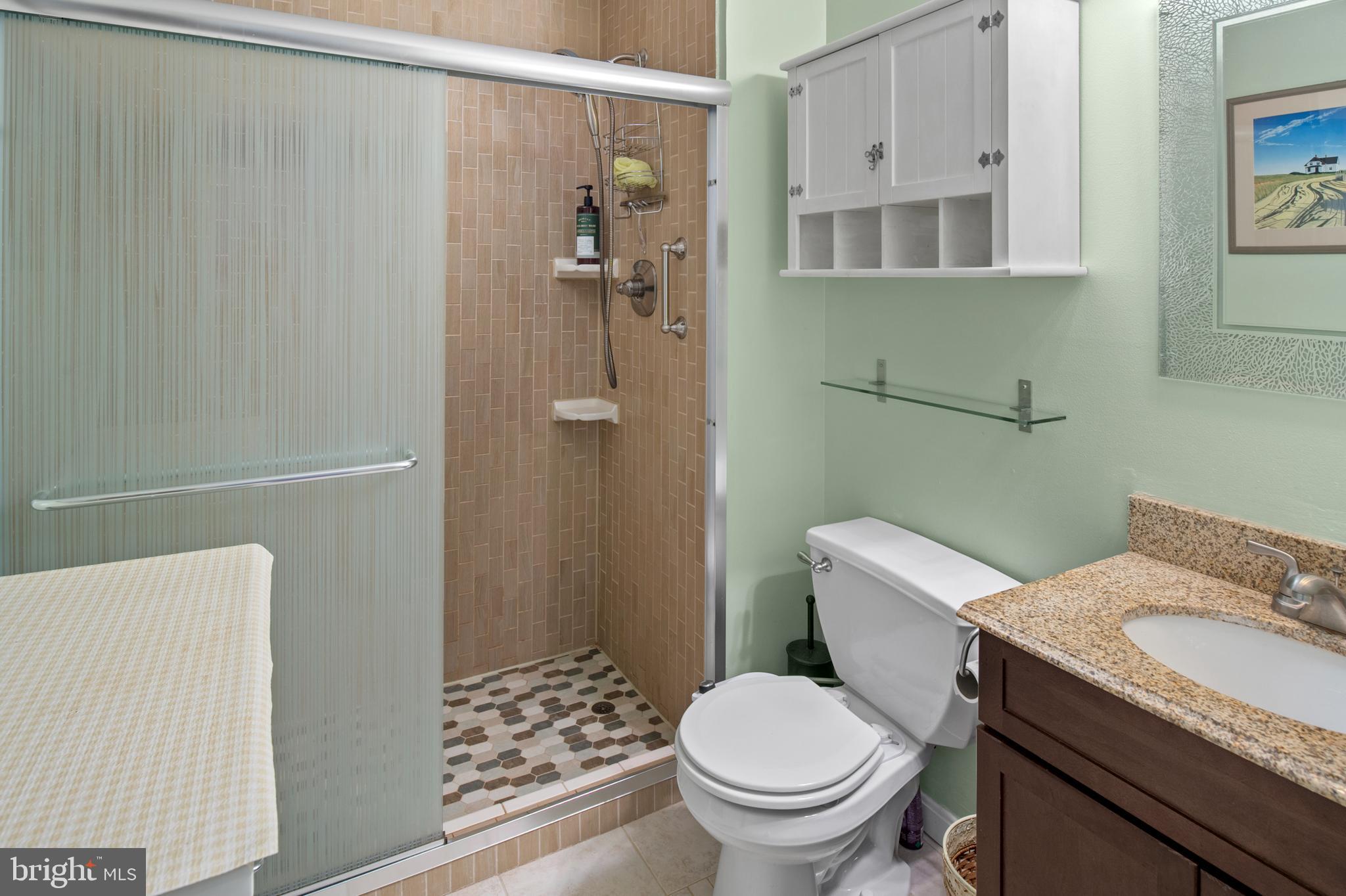 NOTTINGHAM VILLAGE - Residential