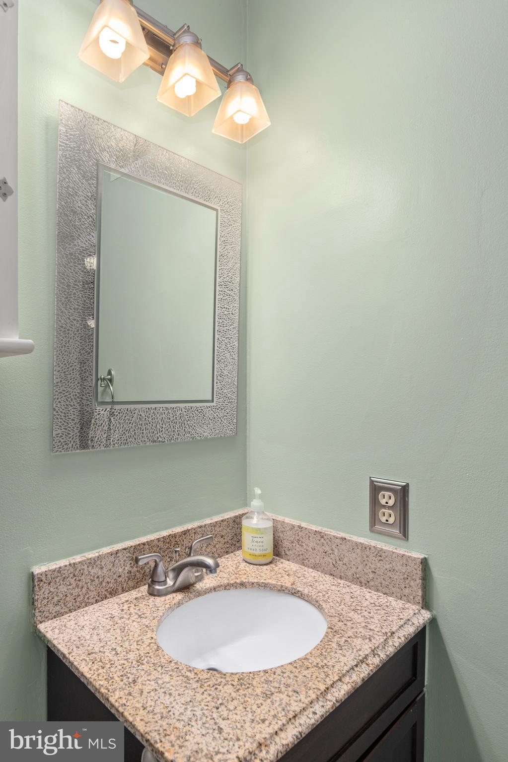 NOTTINGHAM VILLAGE - Residential