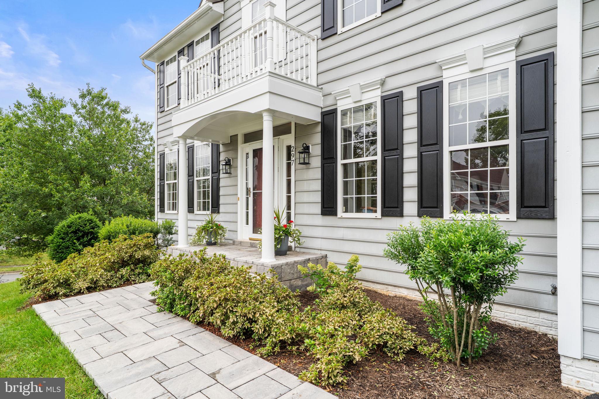 297 WHITEHORSE COURT SW