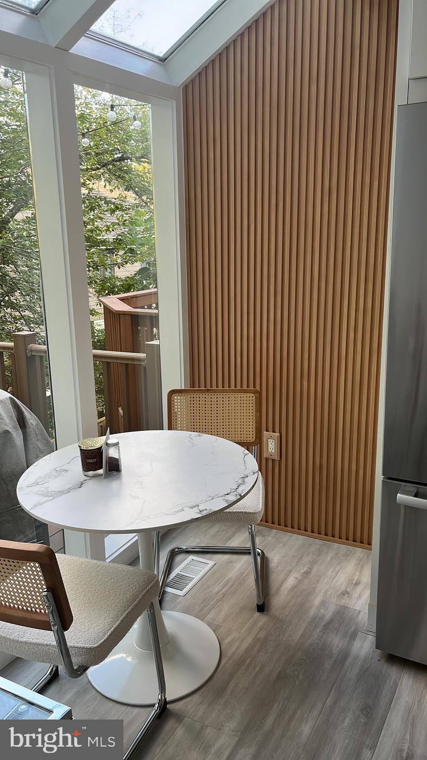 TIMBERLAWN - Residential Lease