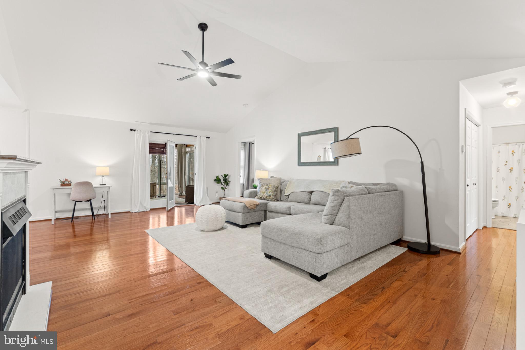 OAKMONT VILLAGE - Residential