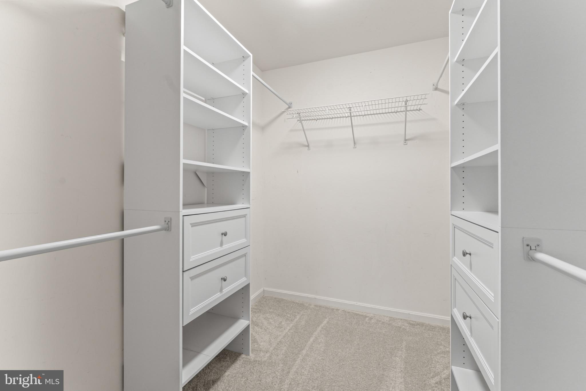 OAKMONT VILLAGE - Residential