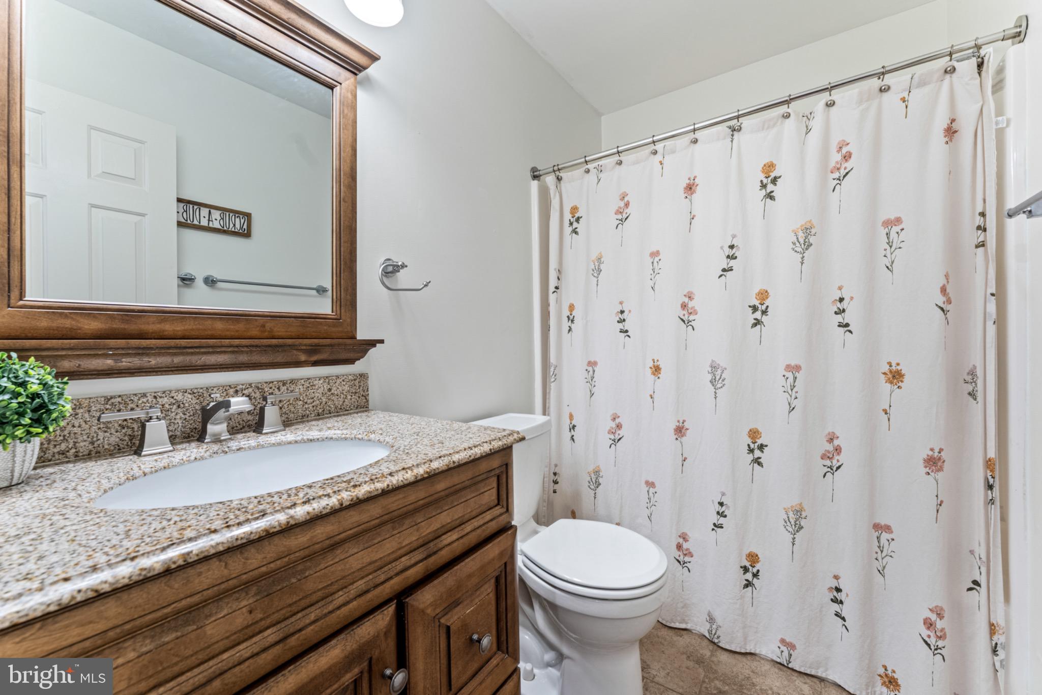 OAKMONT VILLAGE - Residential