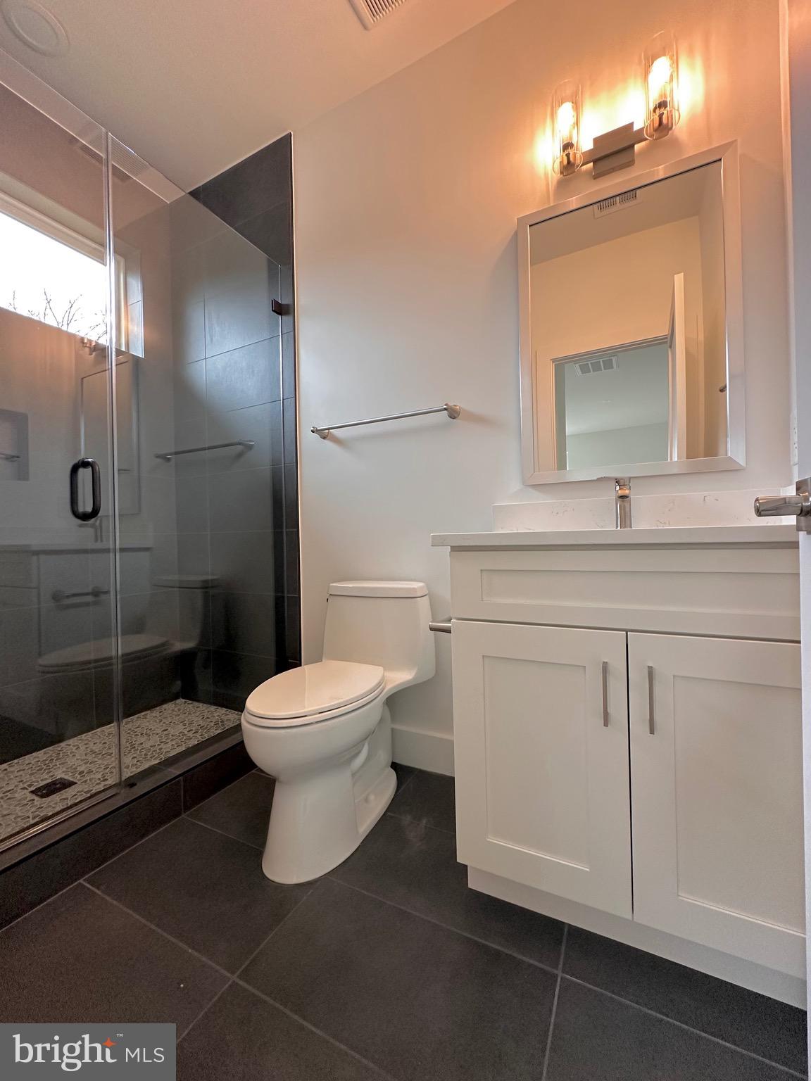 WOOD RUSSELL - Residential