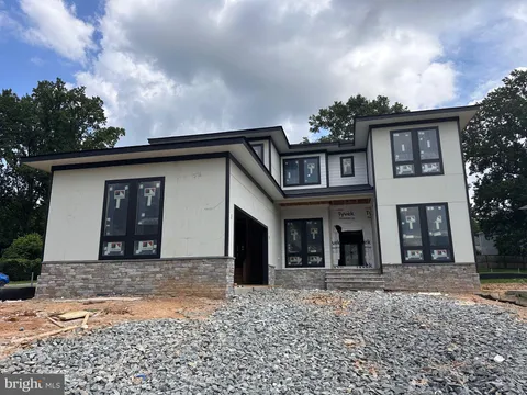 4015 Woodland Road, Annandale, VA MLS: VAFX2245980