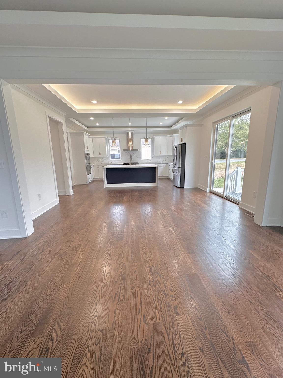 WOOD RUSSELL - Residential