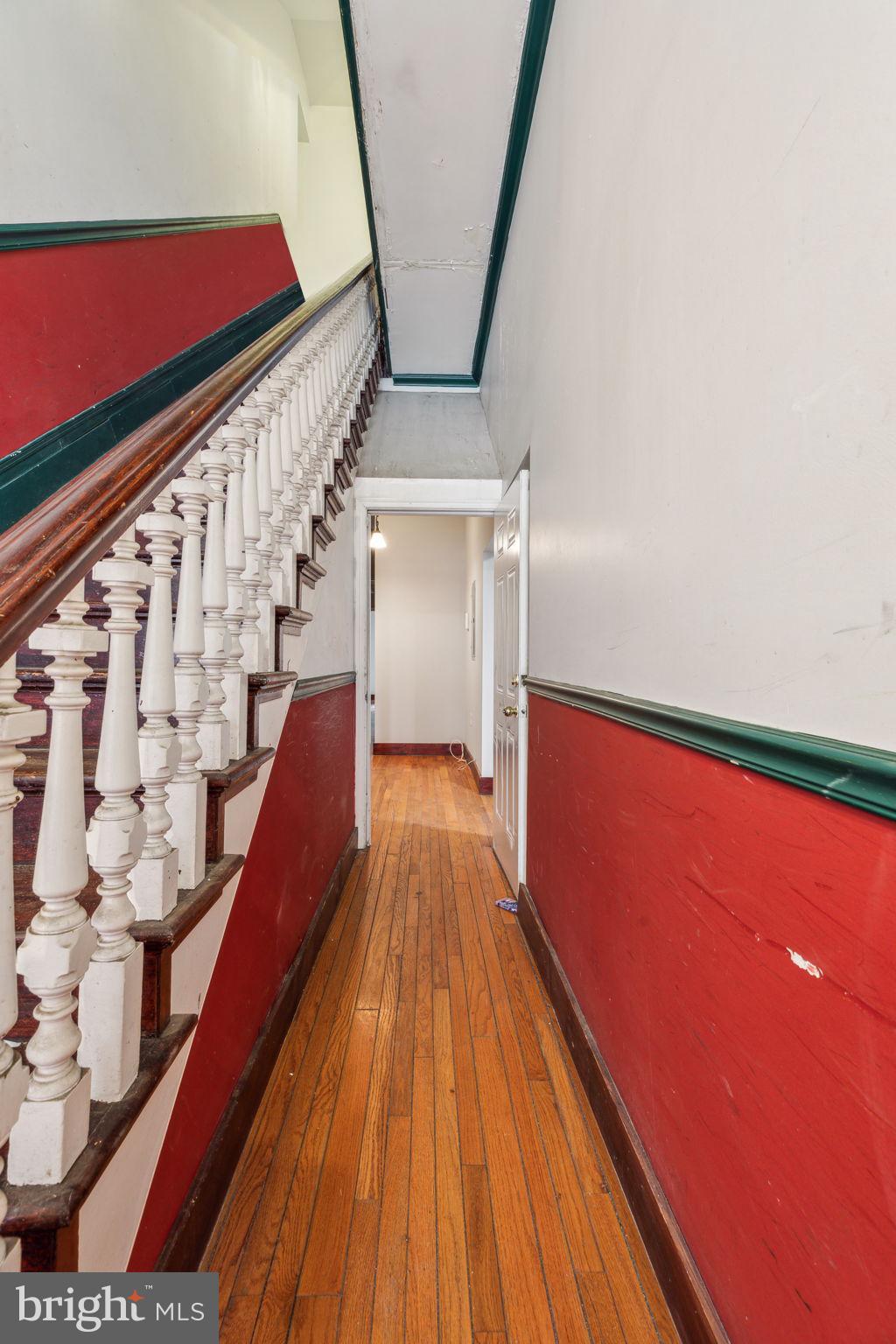 UNIVERSITY CITY - Residential Income