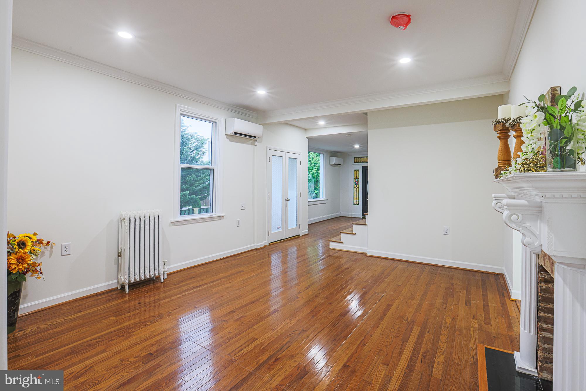 HAMILTON HEIGHTS - Residential