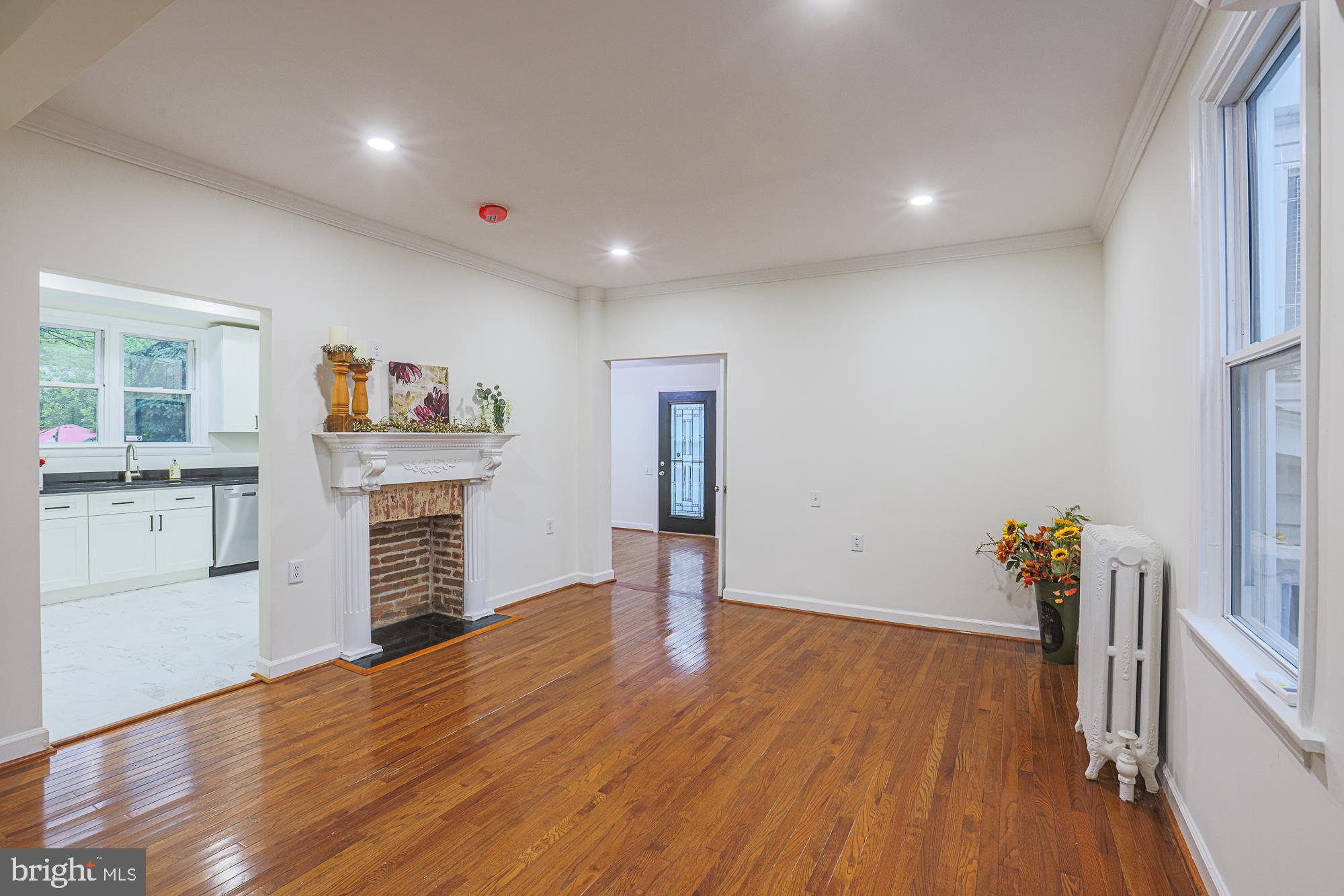 HAMILTON HEIGHTS - Residential