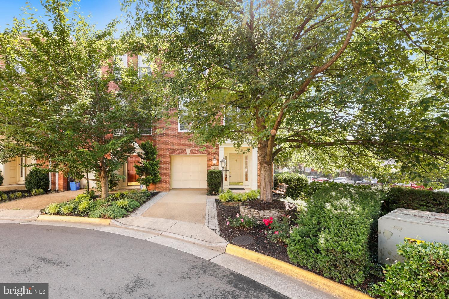 PROVIDENCE PARK - Residential