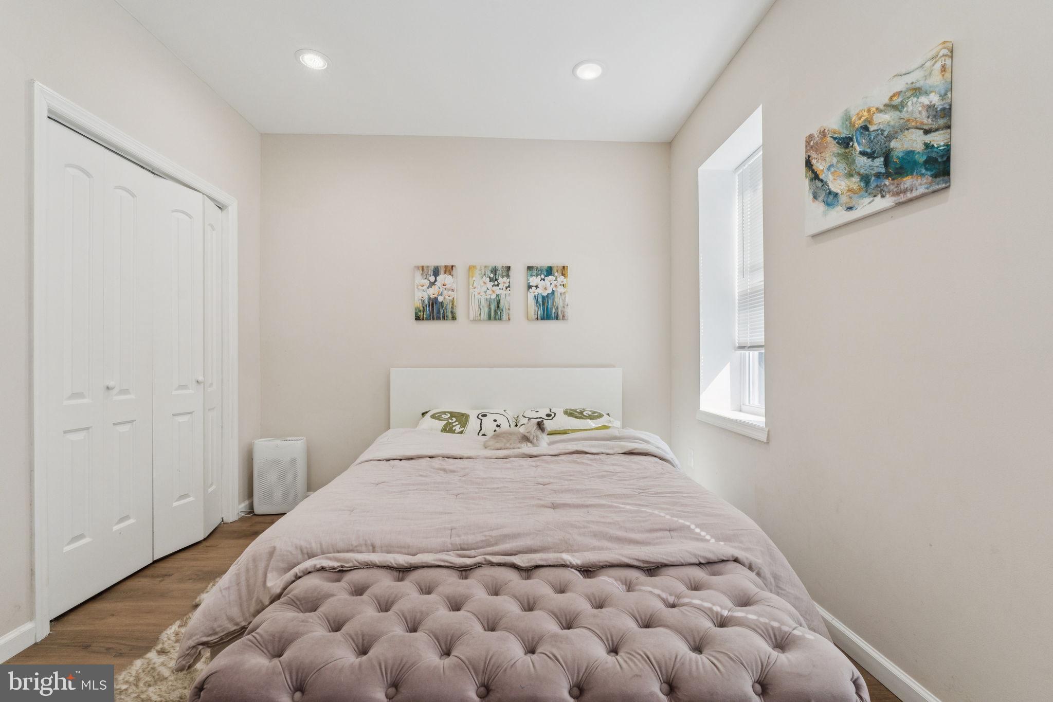 LOWER MOYAMENSING - Residential