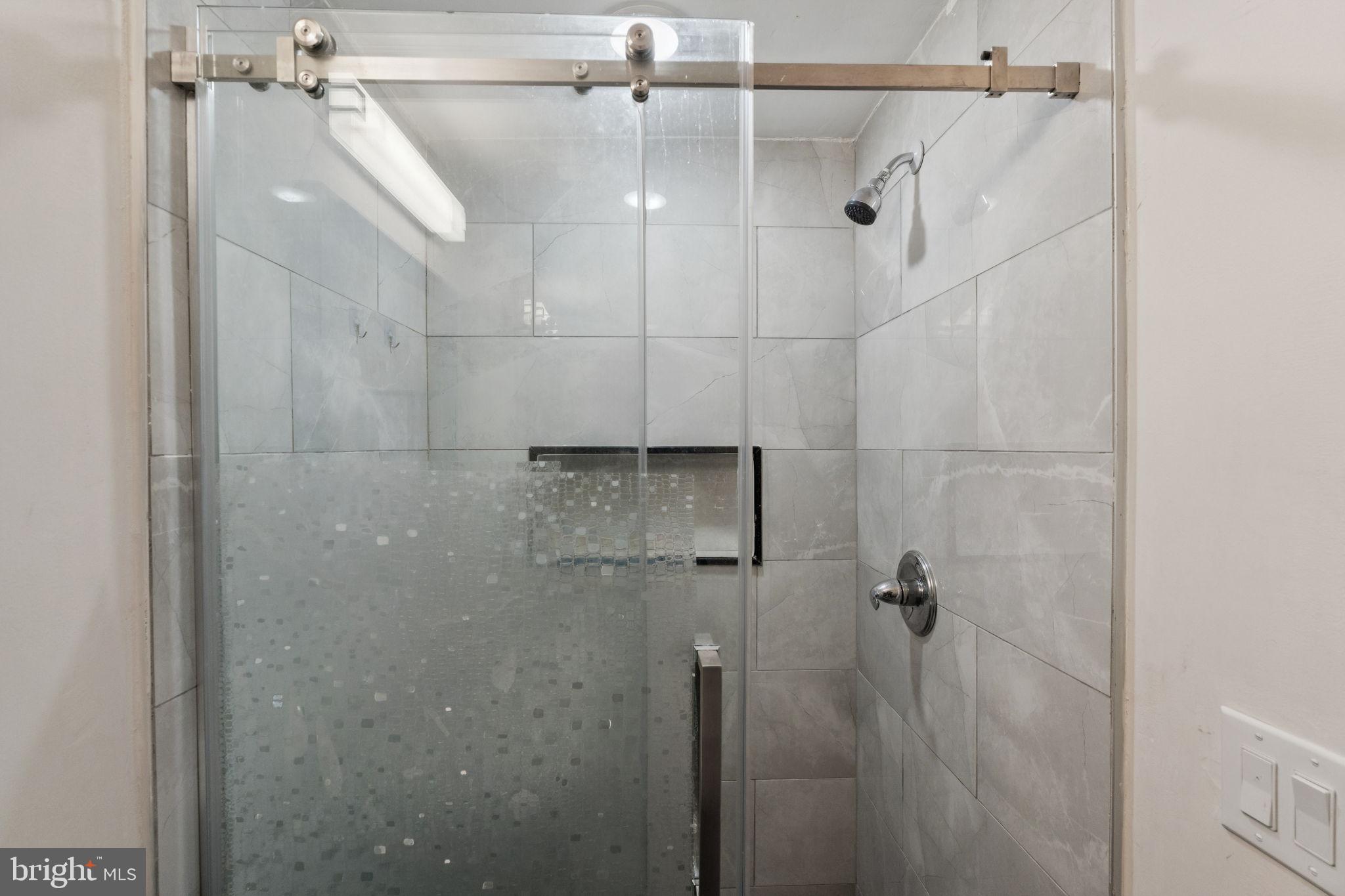 LOWER MOYAMENSING - Residential