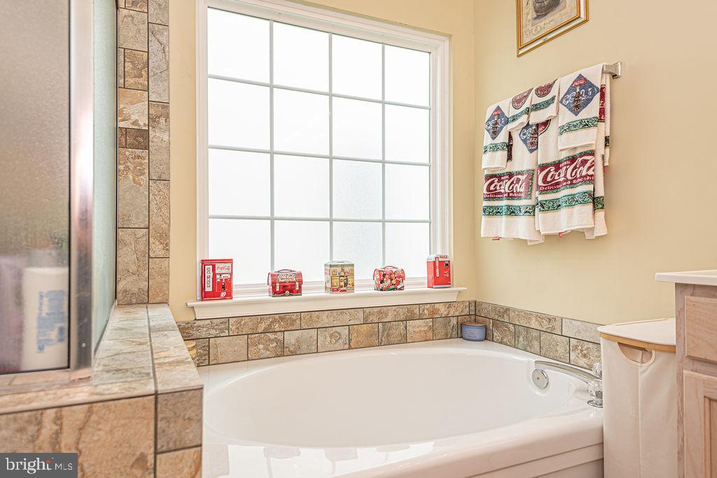 OCEAN PINES - THE PARKE - Residential