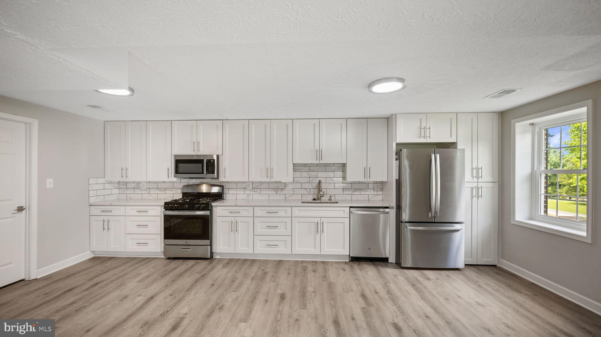 EASTLAND - Residential