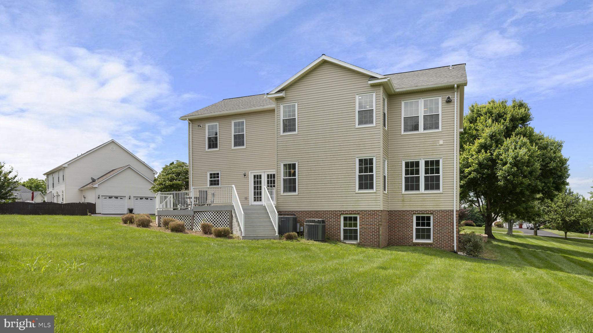 EASTLAND - Residential