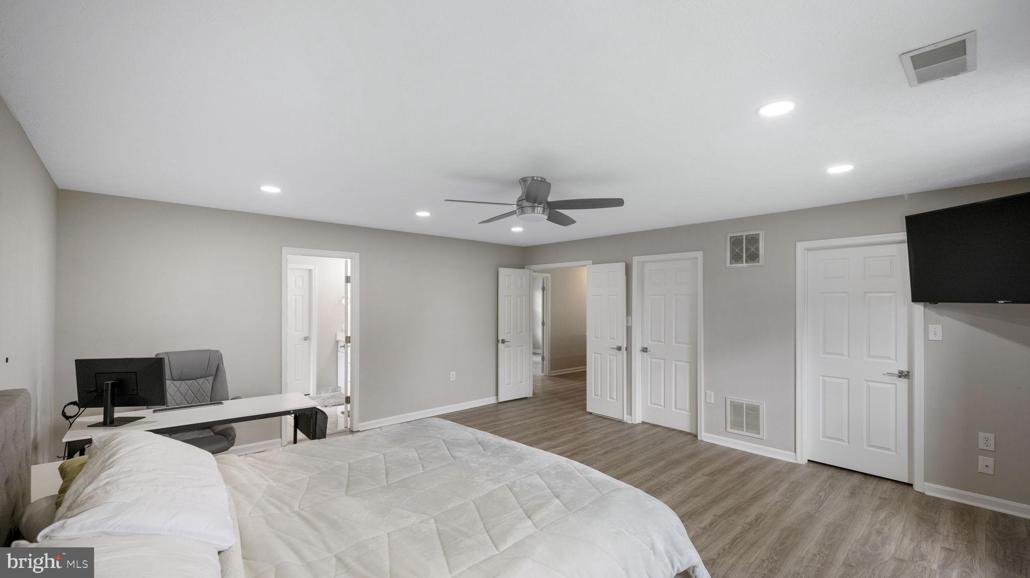 EASTLAND - Residential