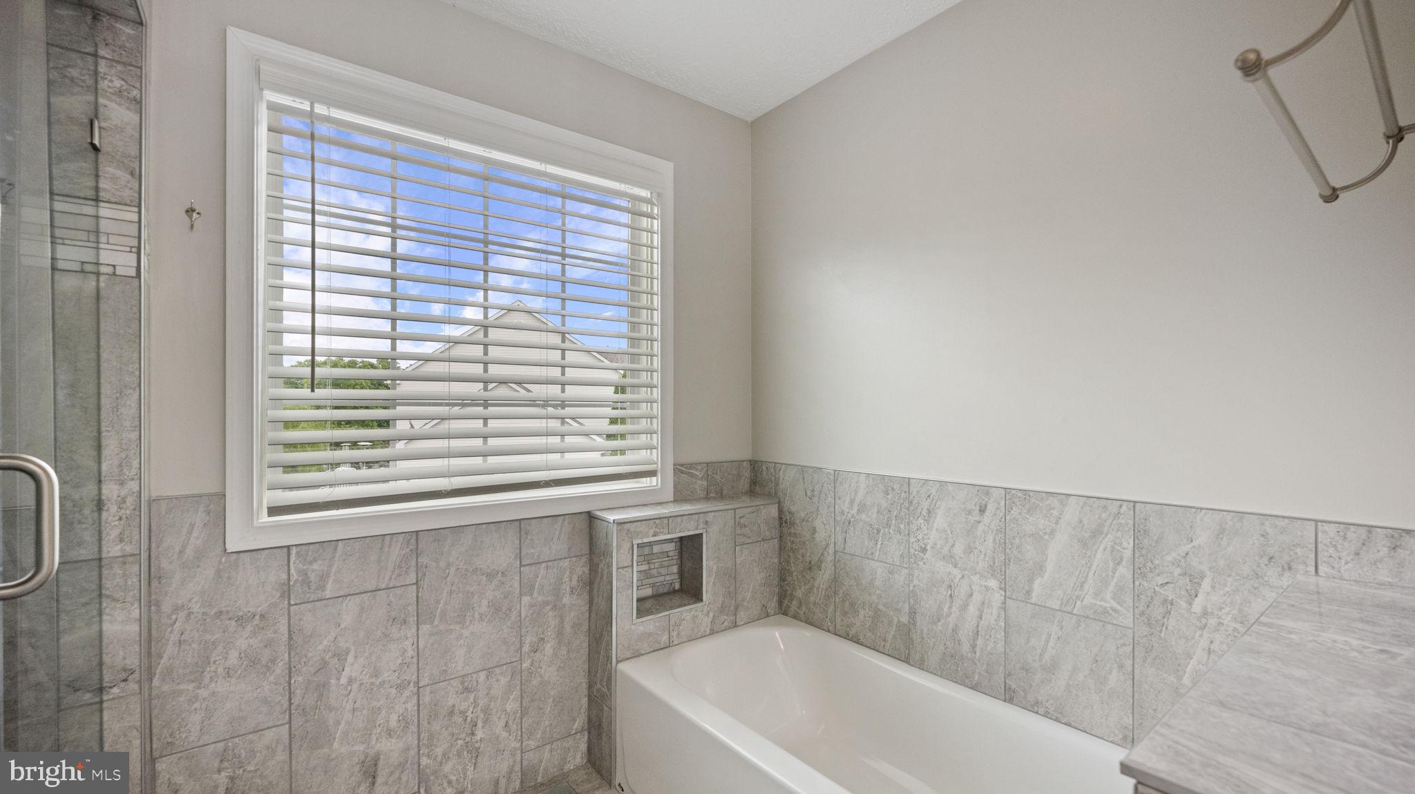 EASTLAND - Residential