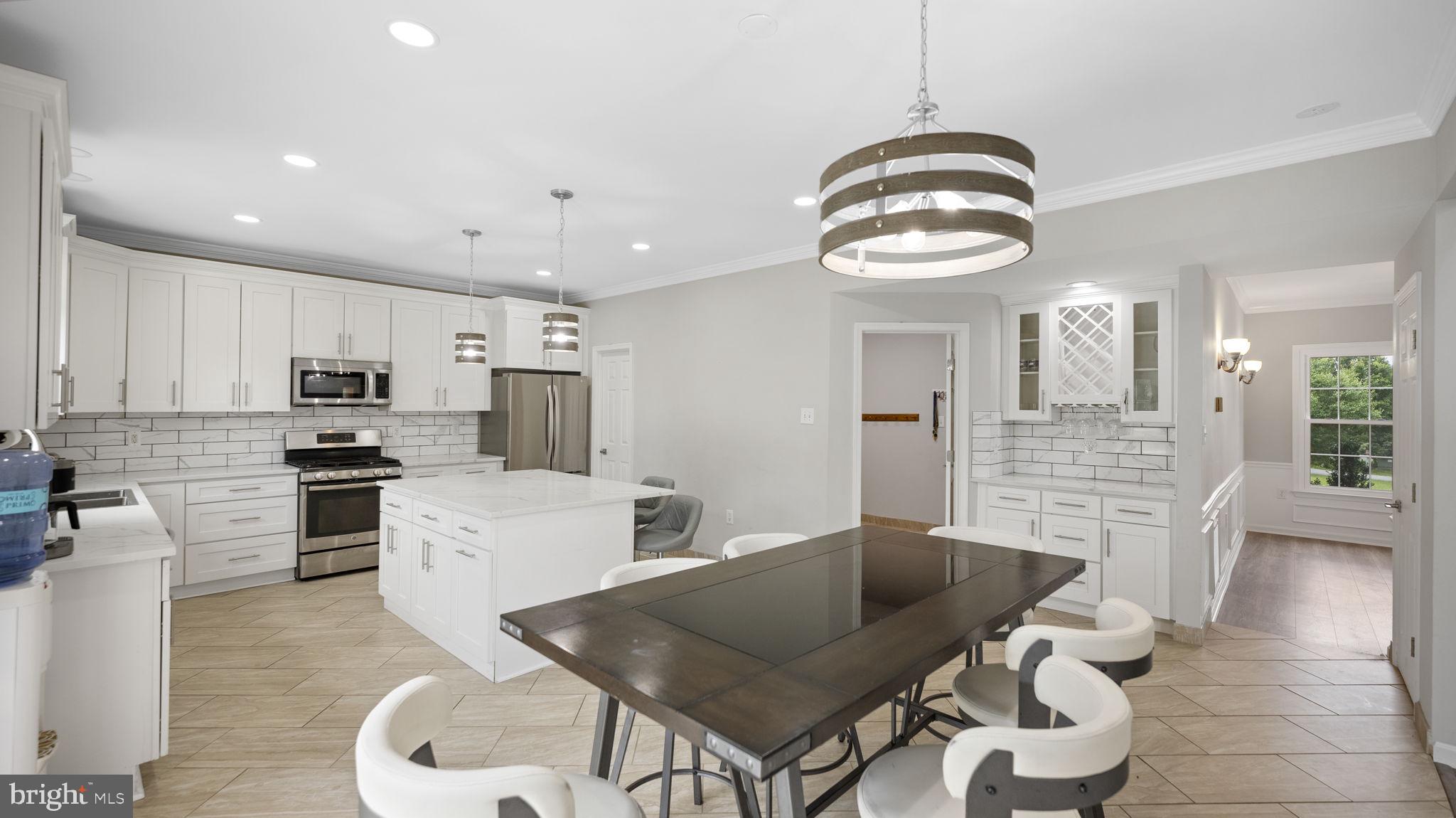 EASTLAND - Residential