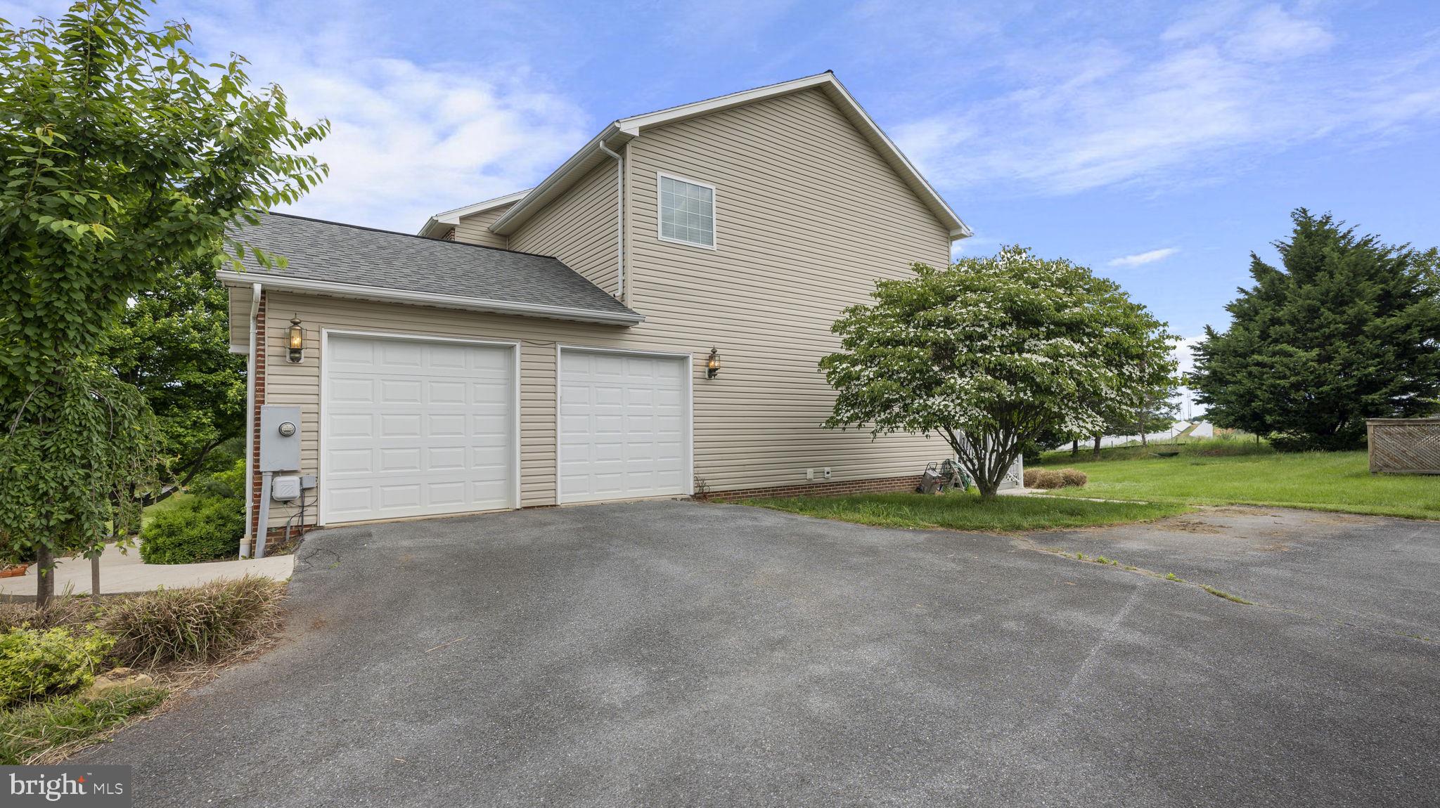 EASTLAND - Residential