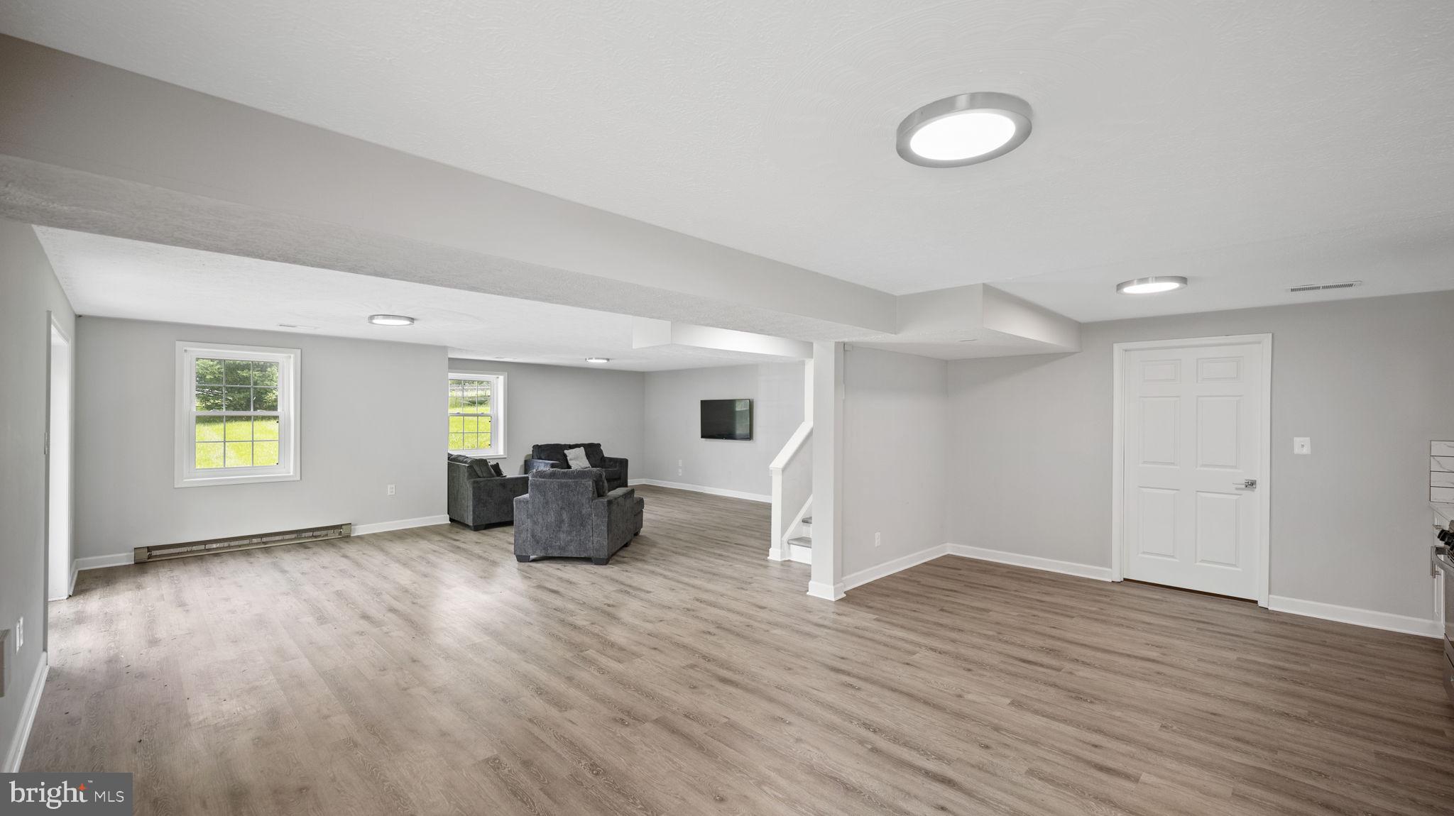 EASTLAND - Residential