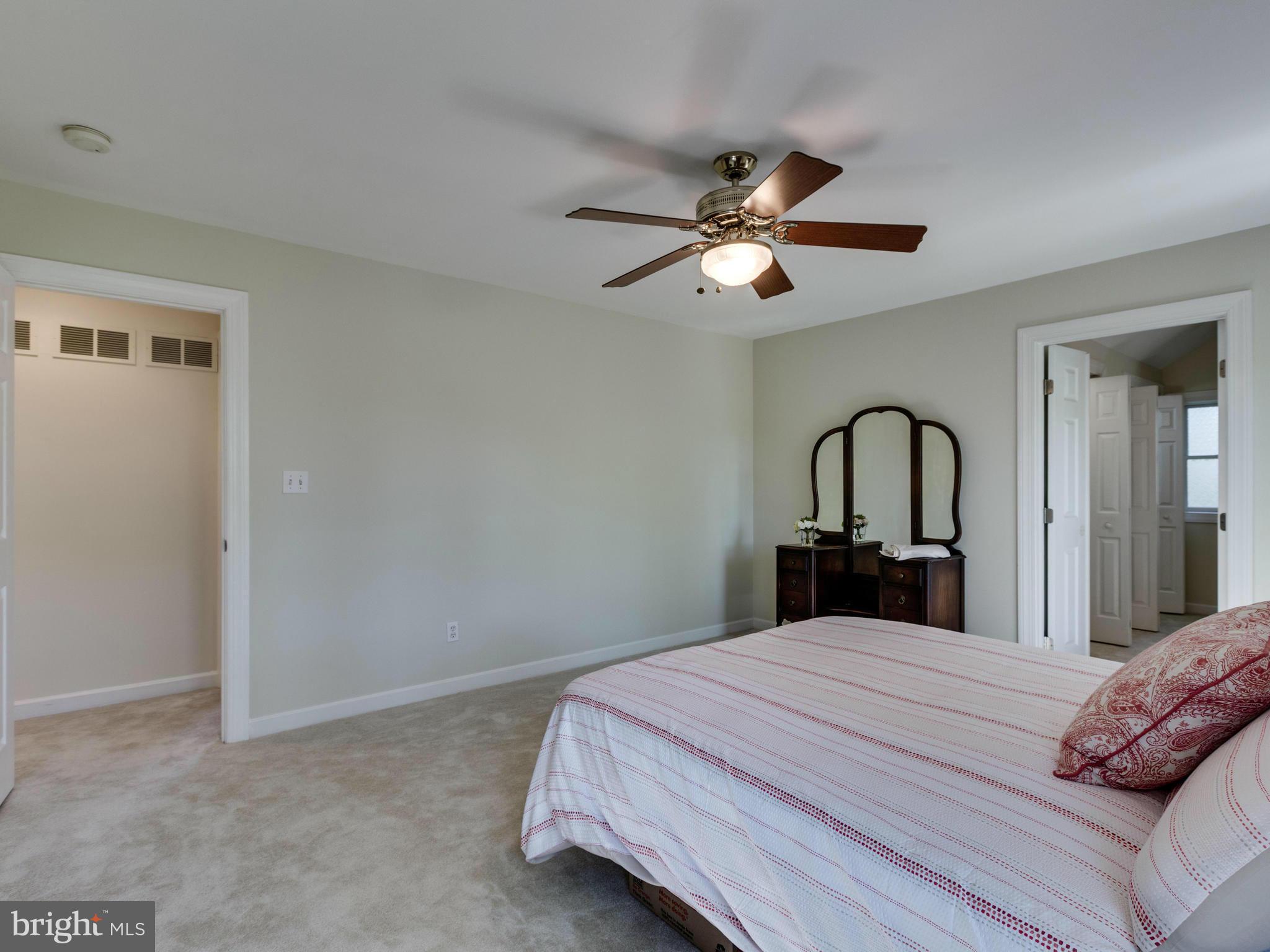 WAYNEWOOD - Residential