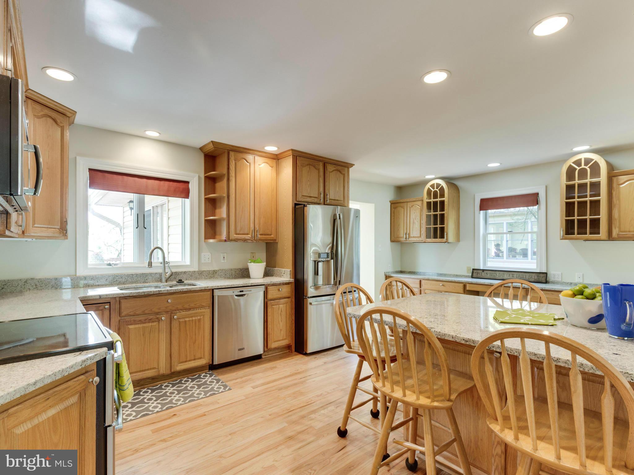 WAYNEWOOD - Residential