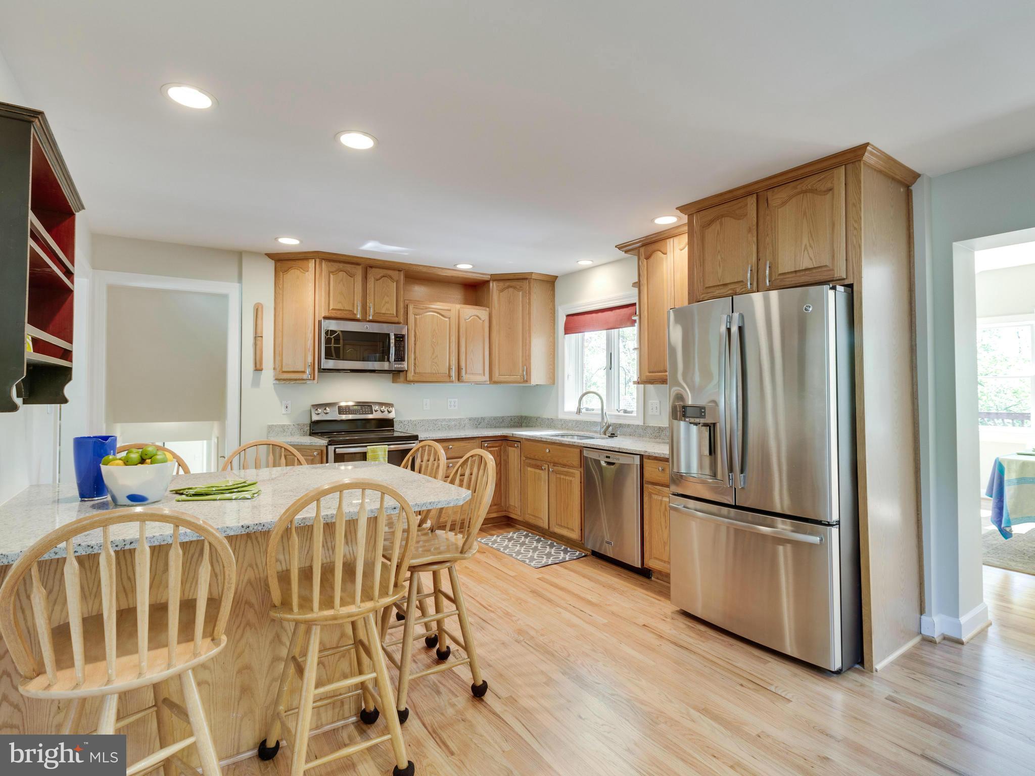 WAYNEWOOD - Residential