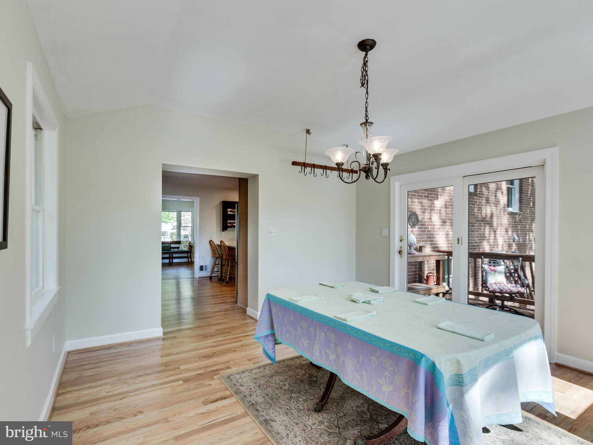 WAYNEWOOD - Residential