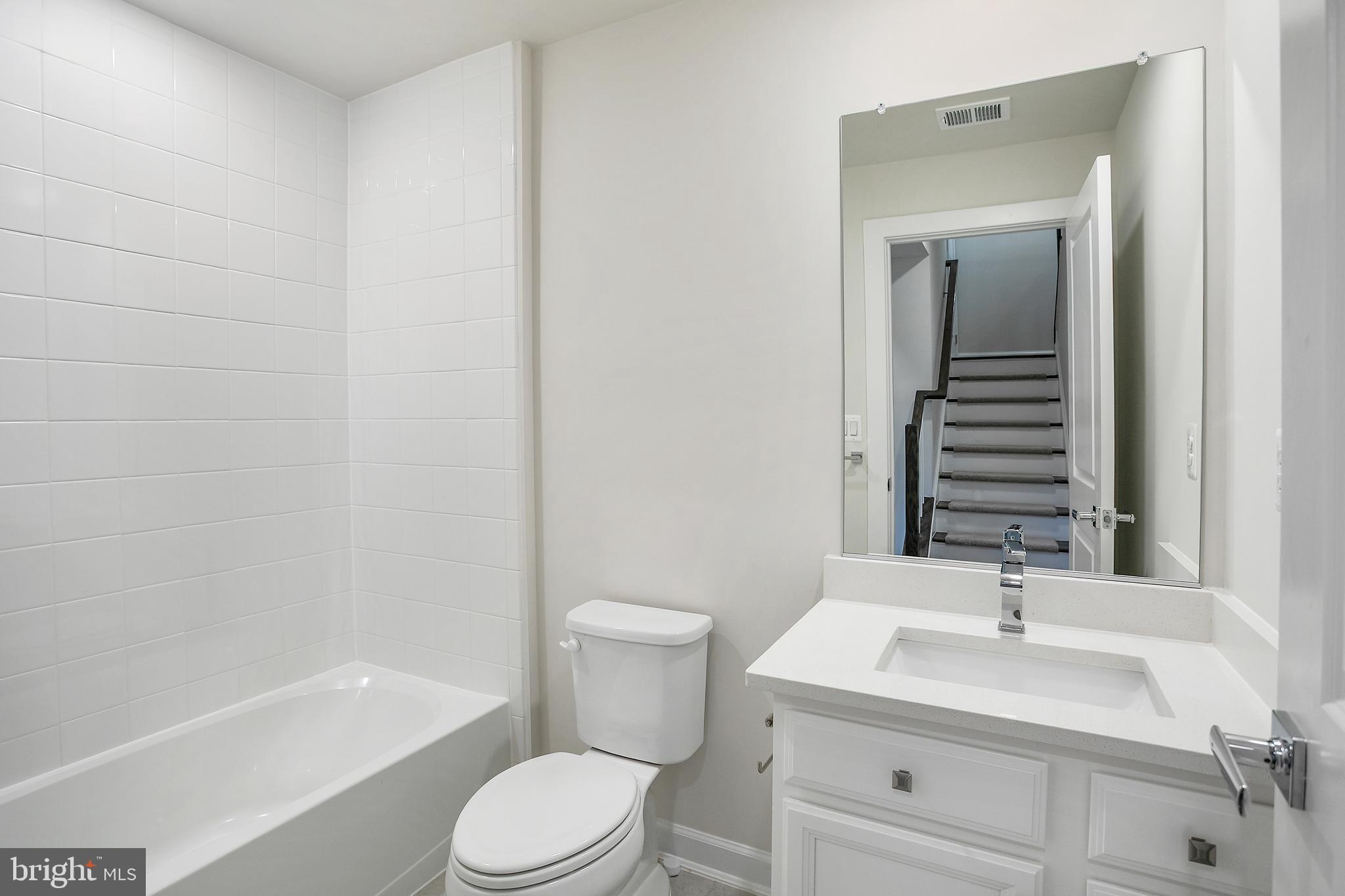 ARLINGTON HEIGHTS - Residential Lease