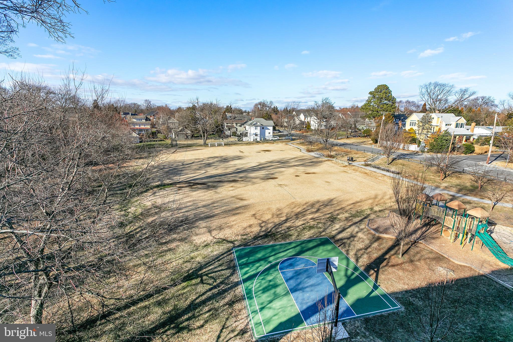 ARLINGTON HEIGHTS - Residential Lease