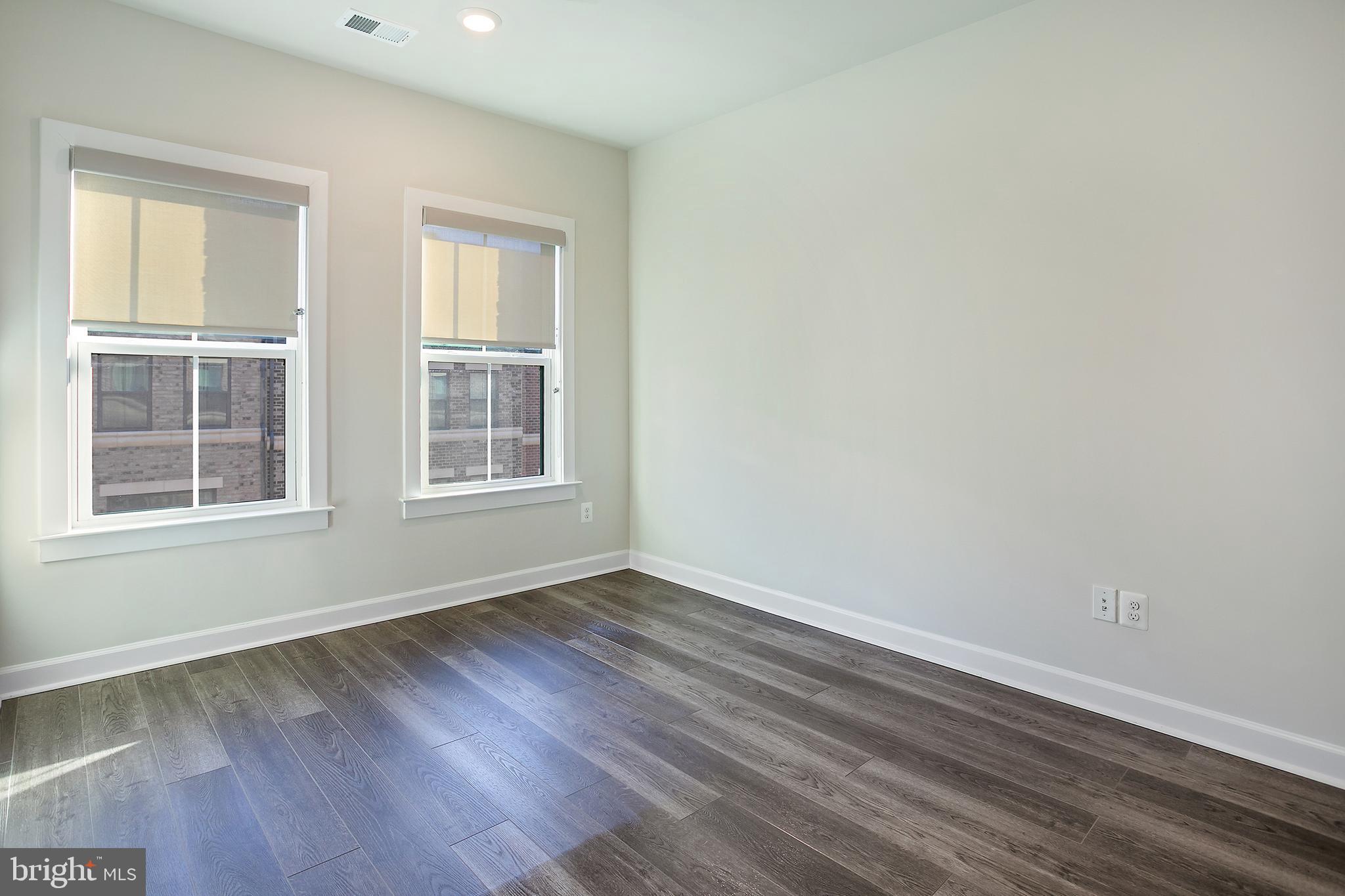 ARLINGTON HEIGHTS - Residential Lease