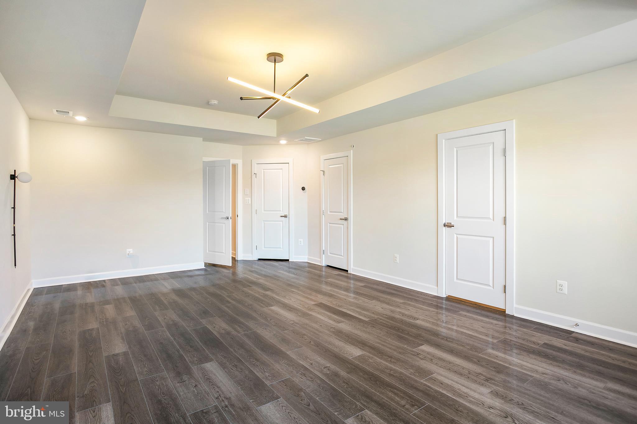 ARLINGTON HEIGHTS - Residential Lease