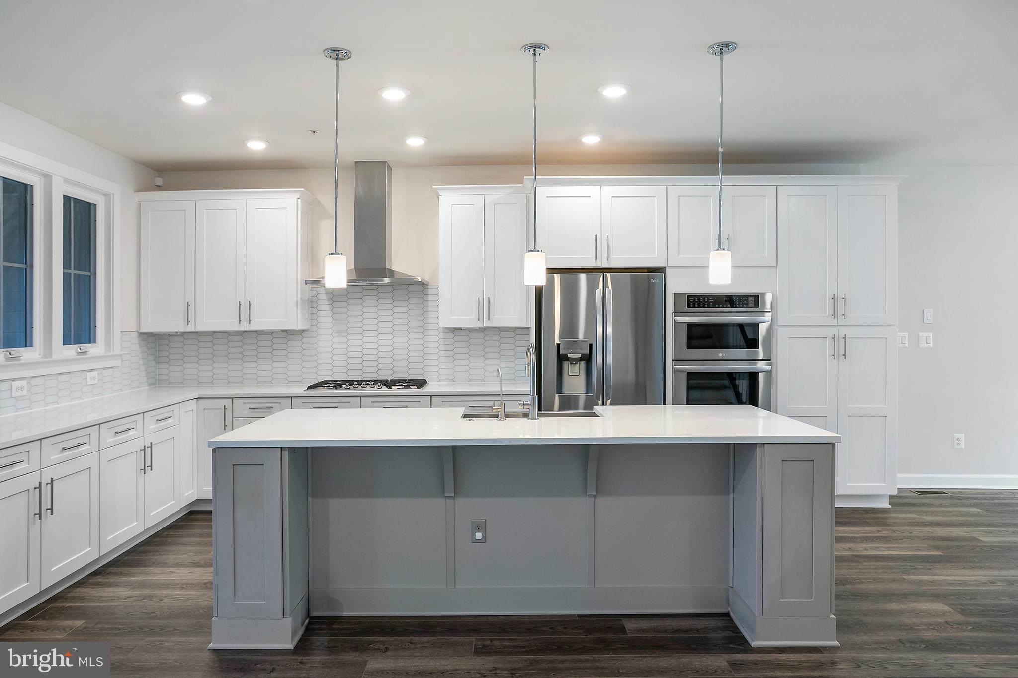 ARLINGTON HEIGHTS - Residential Lease