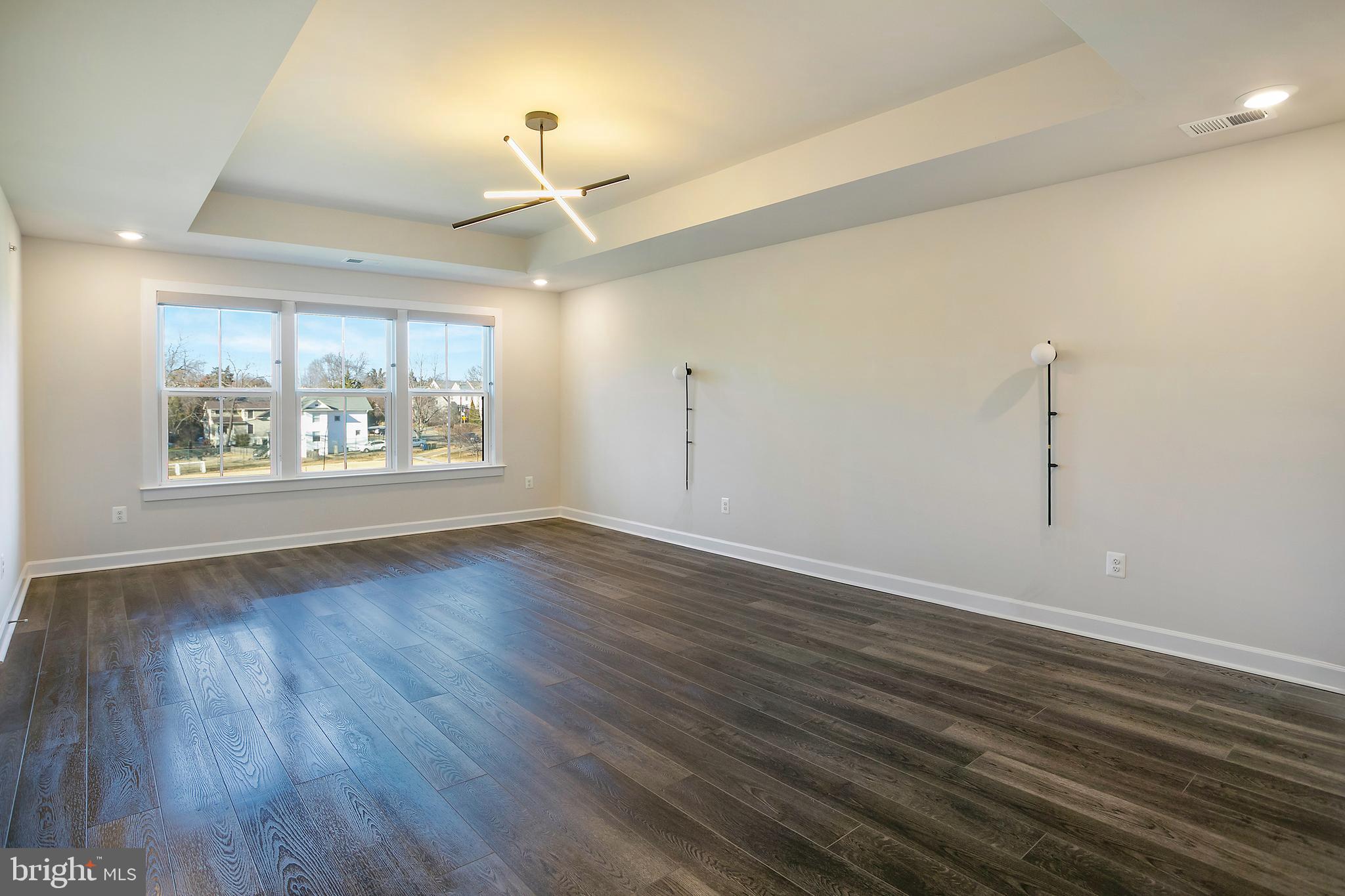 ARLINGTON HEIGHTS - Residential Lease