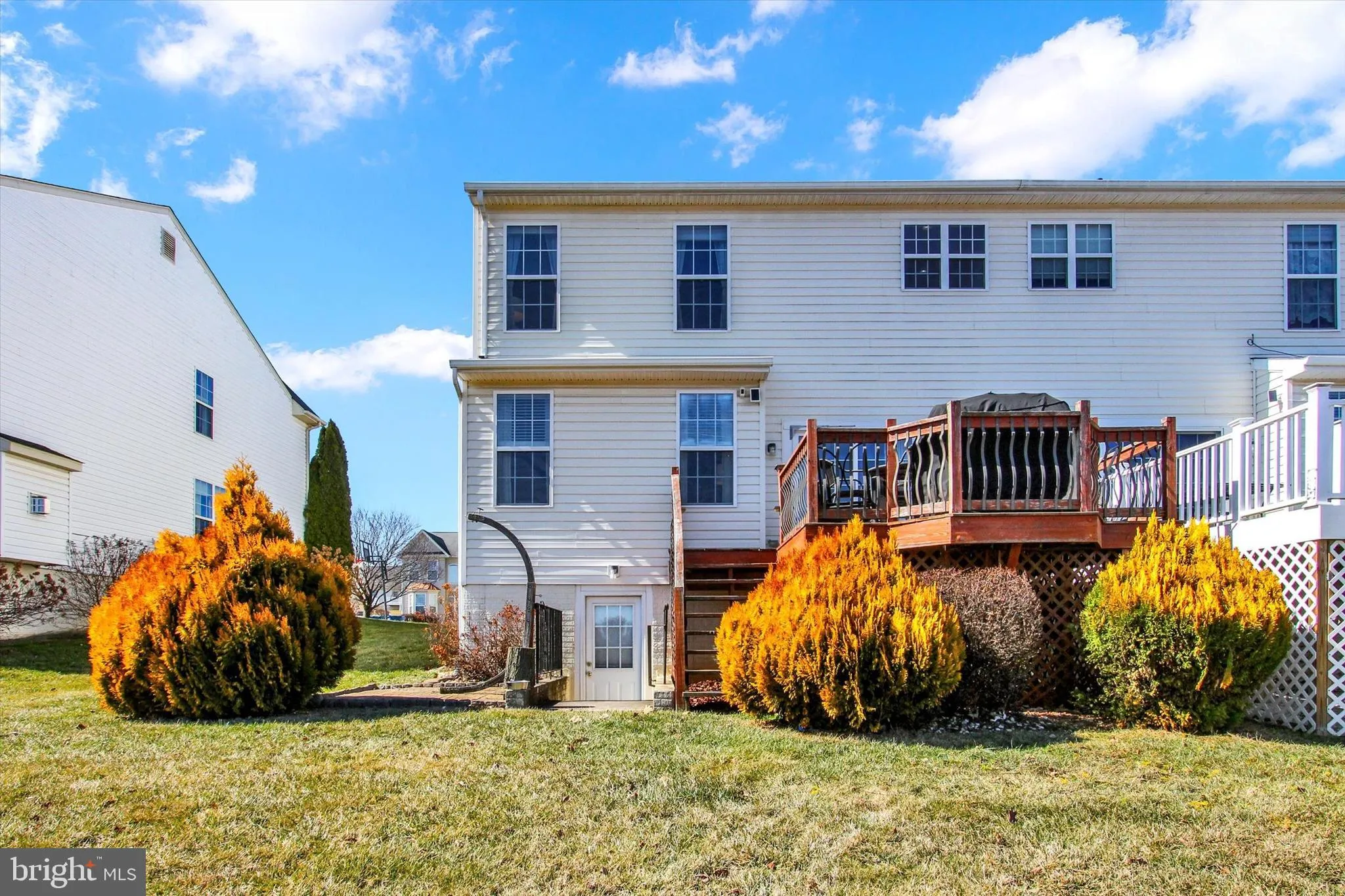 York, Pennsylvania 17408, United States, 4 Bedrooms Bedrooms, ,3 BathroomsBathrooms,Residential,Contingent,85910