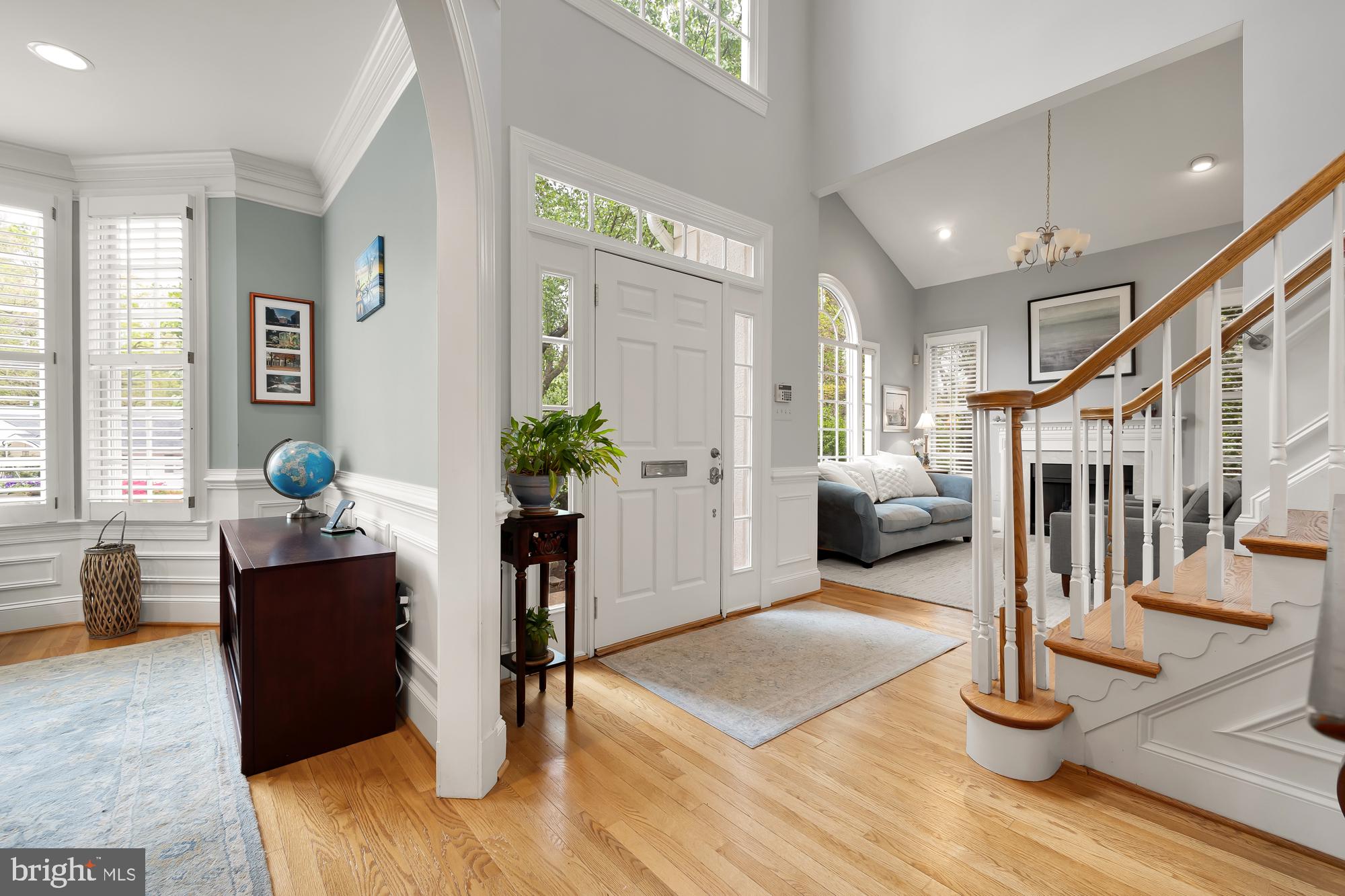 COUNTRY CLUB - Residential